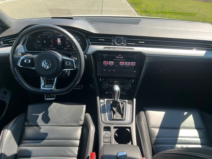 VW Highline (Sport)-image-2