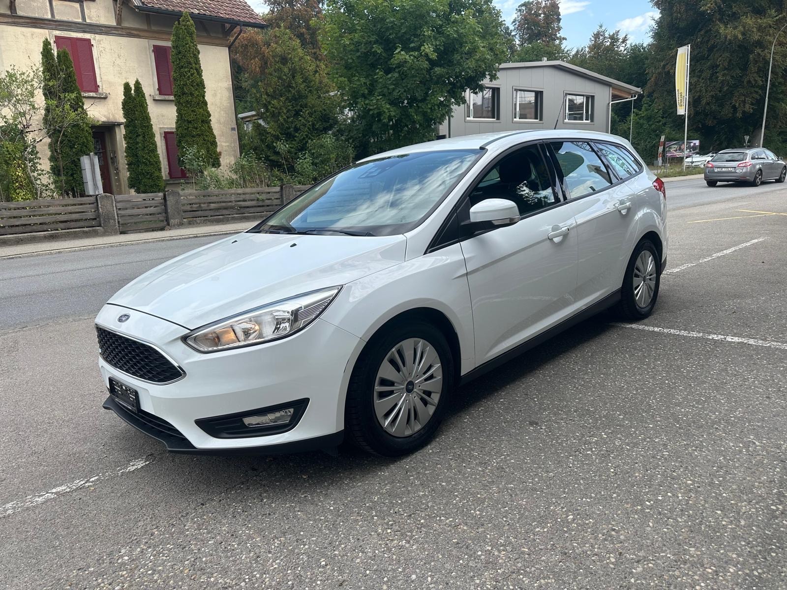 FORD Focus 1.0 SCTi Business-image-1