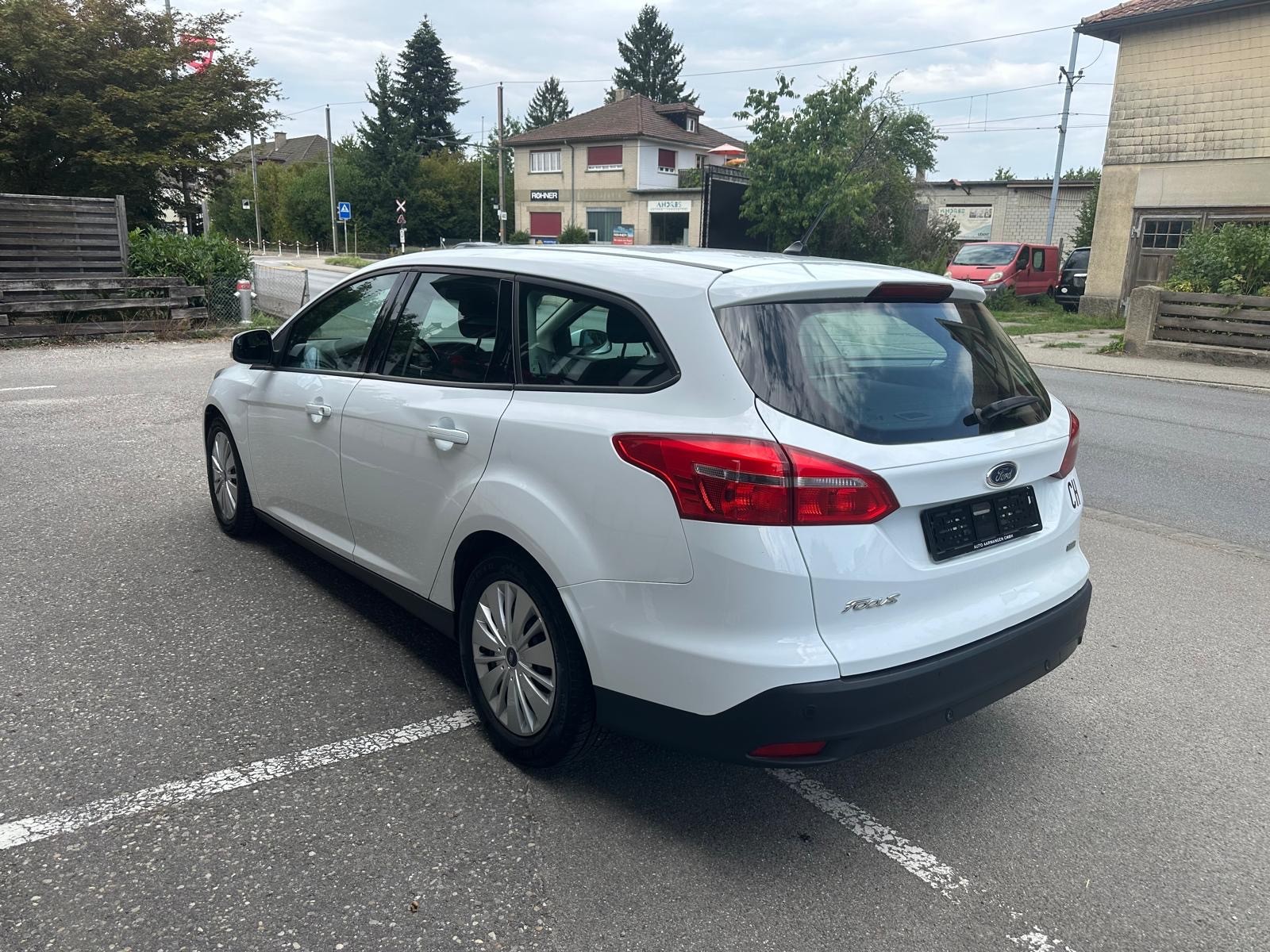 FORD Focus 1.0 SCTi Business-image-3