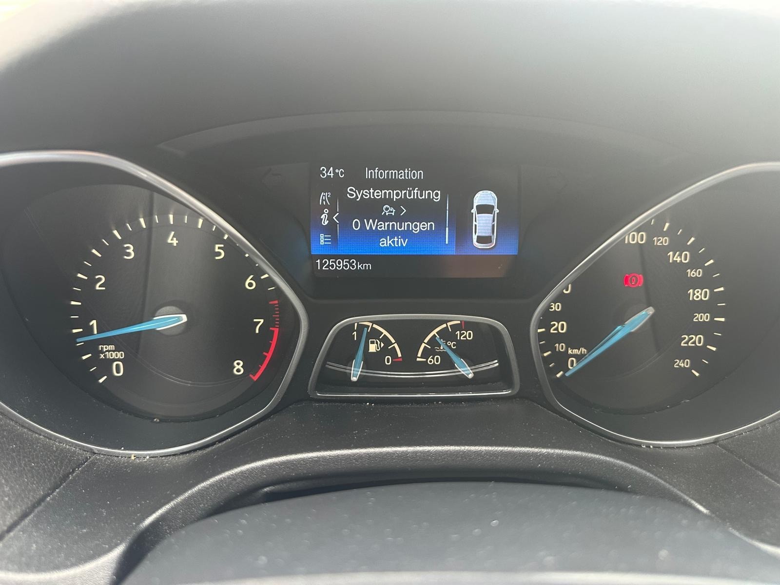 FORD Focus 1.0 SCTi Business-image-12