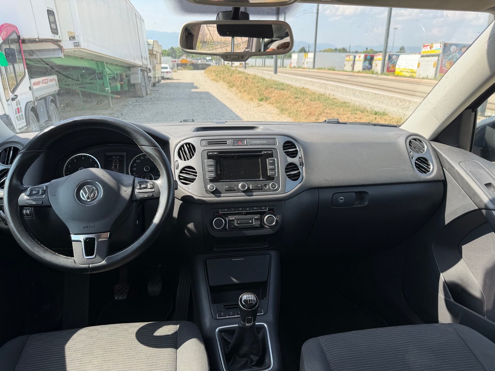 VW Tiguan 1.4 TSI BlueMotion Trend&Fun 4x2-image-11