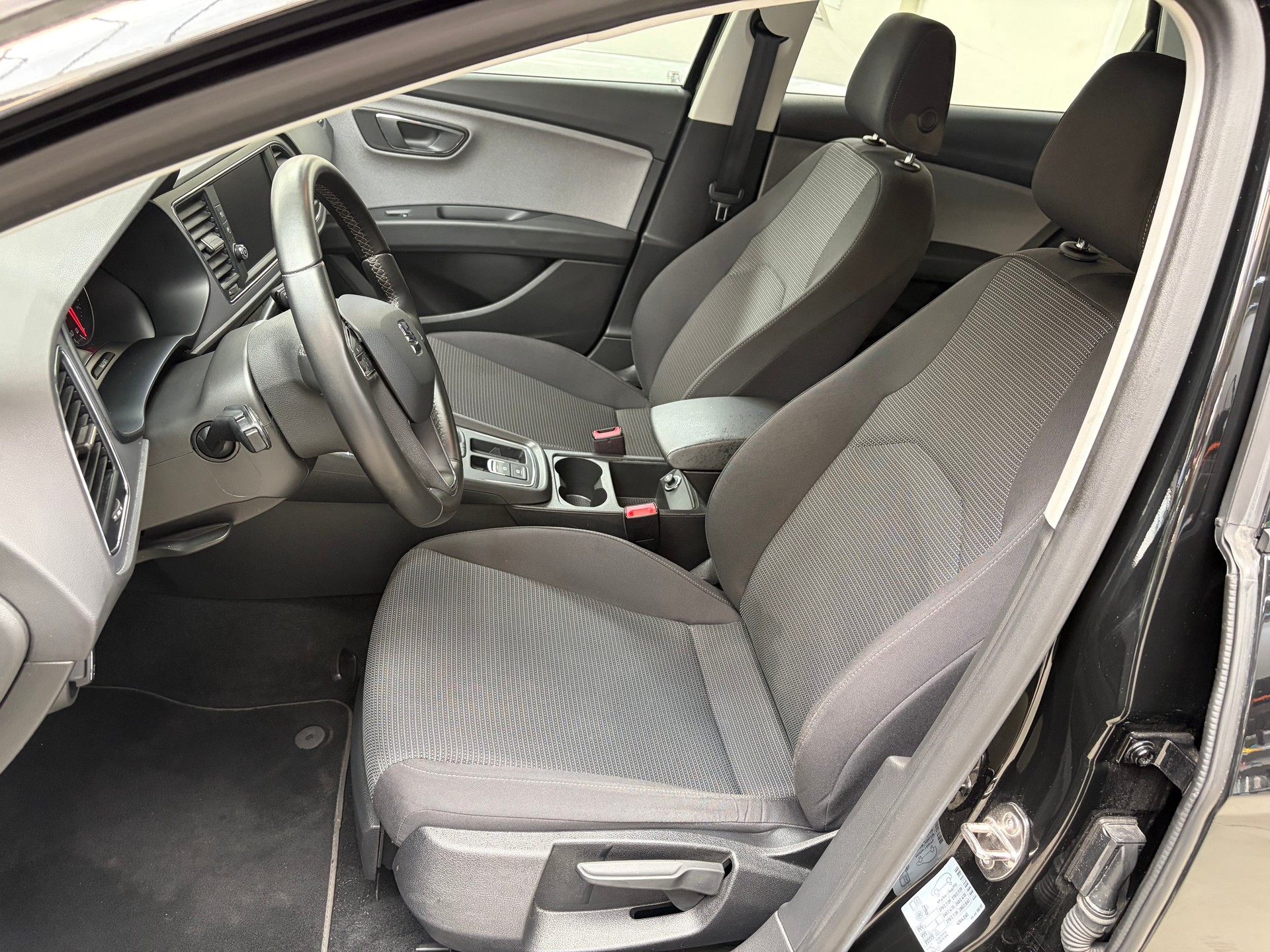 SEAT Leon ST 2.0 TDI CR Style DSG-image-10