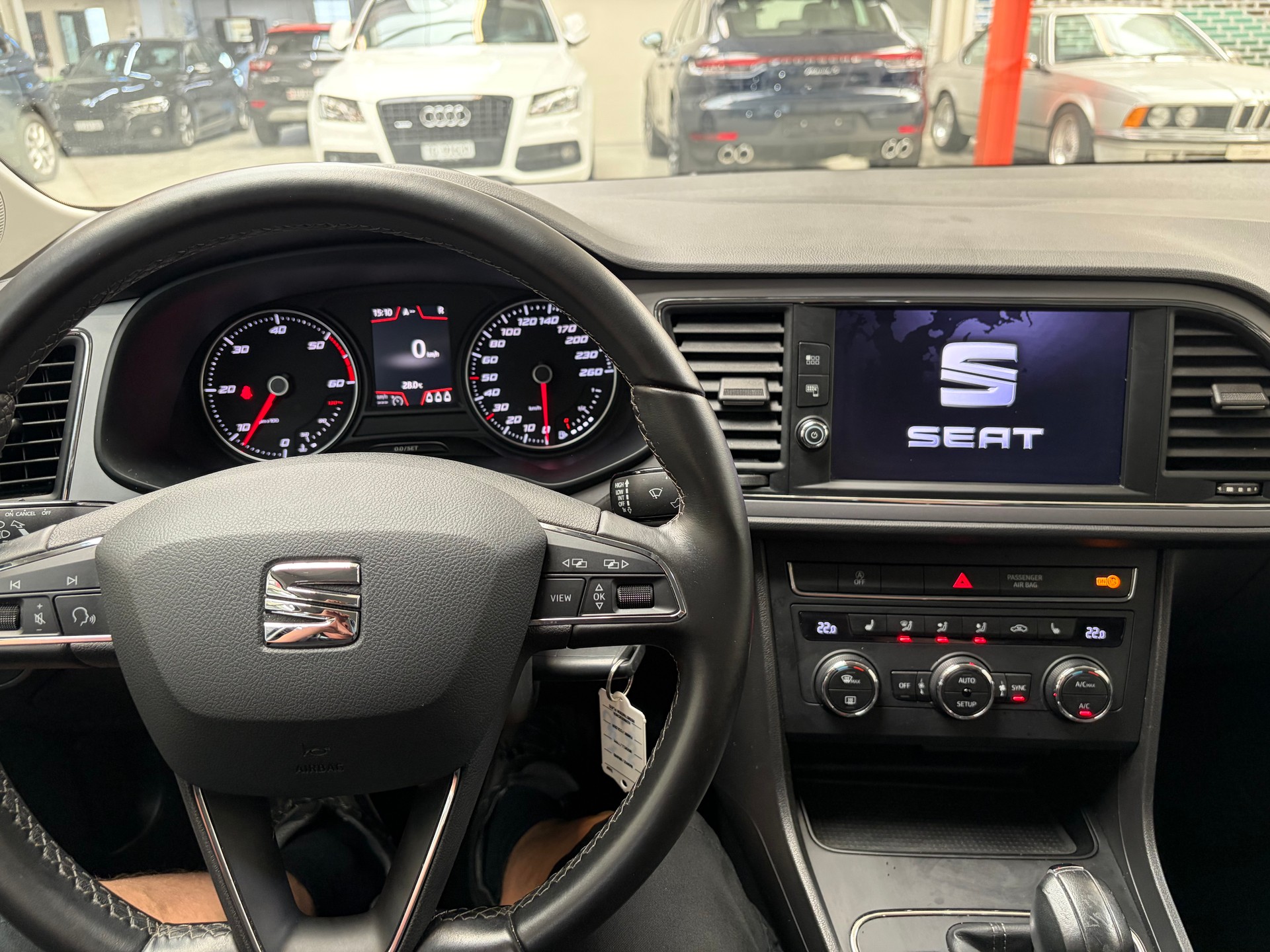 SEAT Leon ST 2.0 TDI CR Style DSG-image-13
