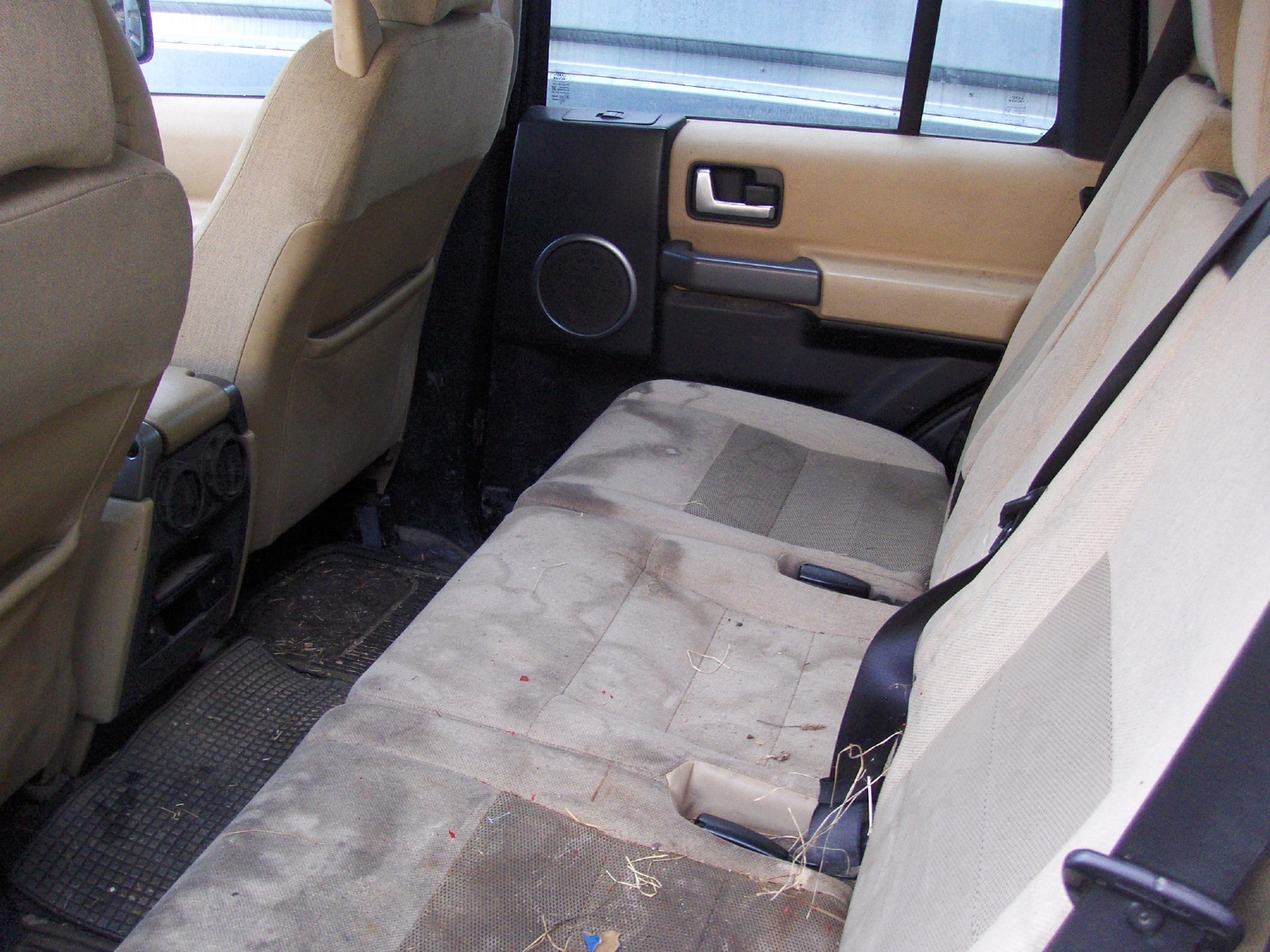 LAND ROVER Discovery 2.7d V6 HSE-image-4