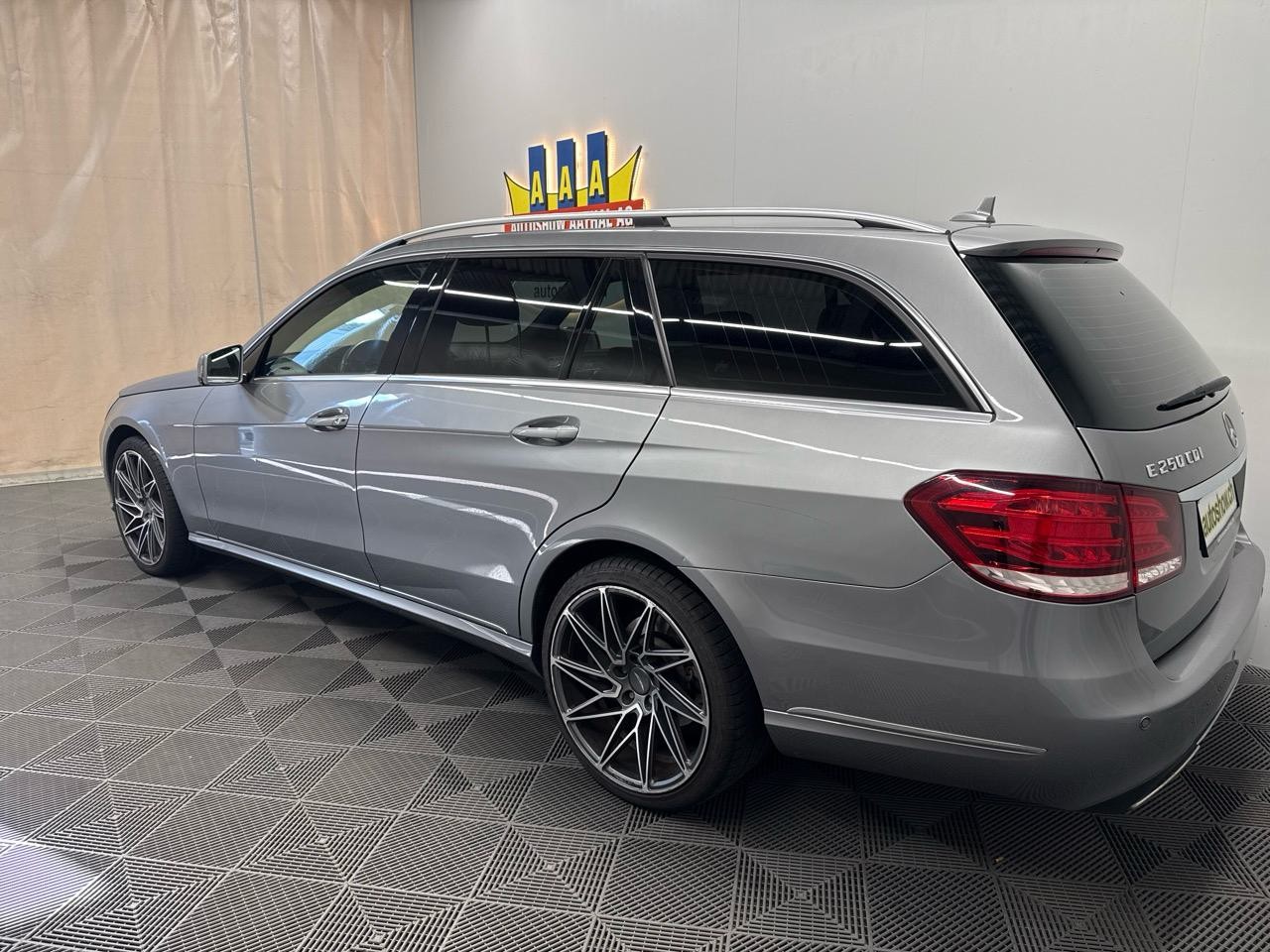 MERCEDES-BENZ E 250 CDI 4Matic 7G-Tronic-image-1