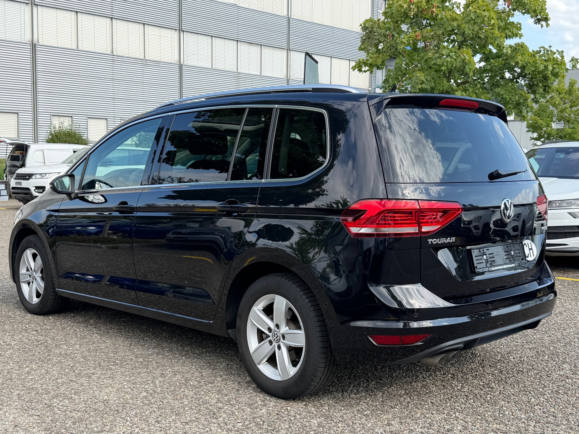 VW Touran 2.0 TDI BlueMotion Technology Highline-image-6