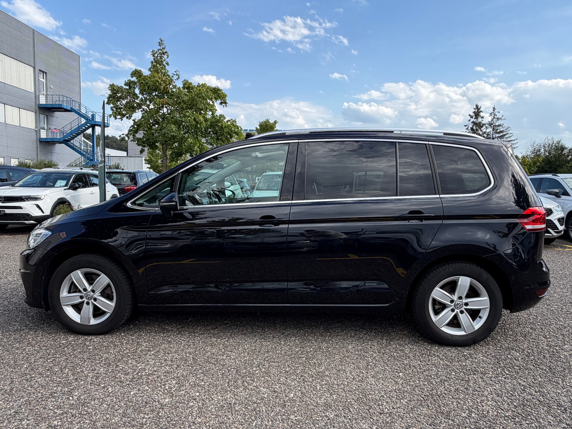 VW Touran 2.0 TDI BlueMotion Technology Highline-image-7