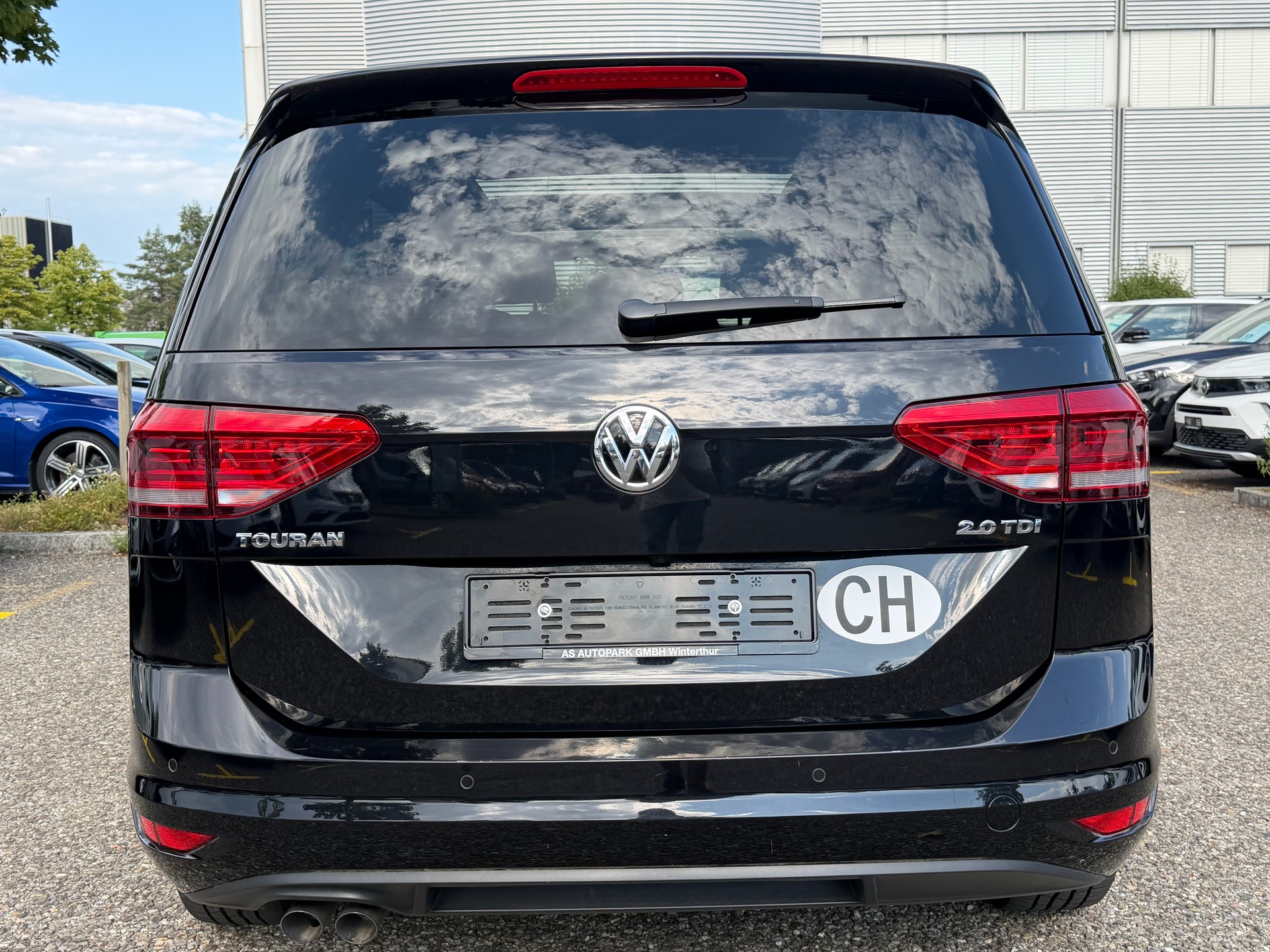 VW Touran 2.0 TDI BlueMotion Technology Highline-image-5