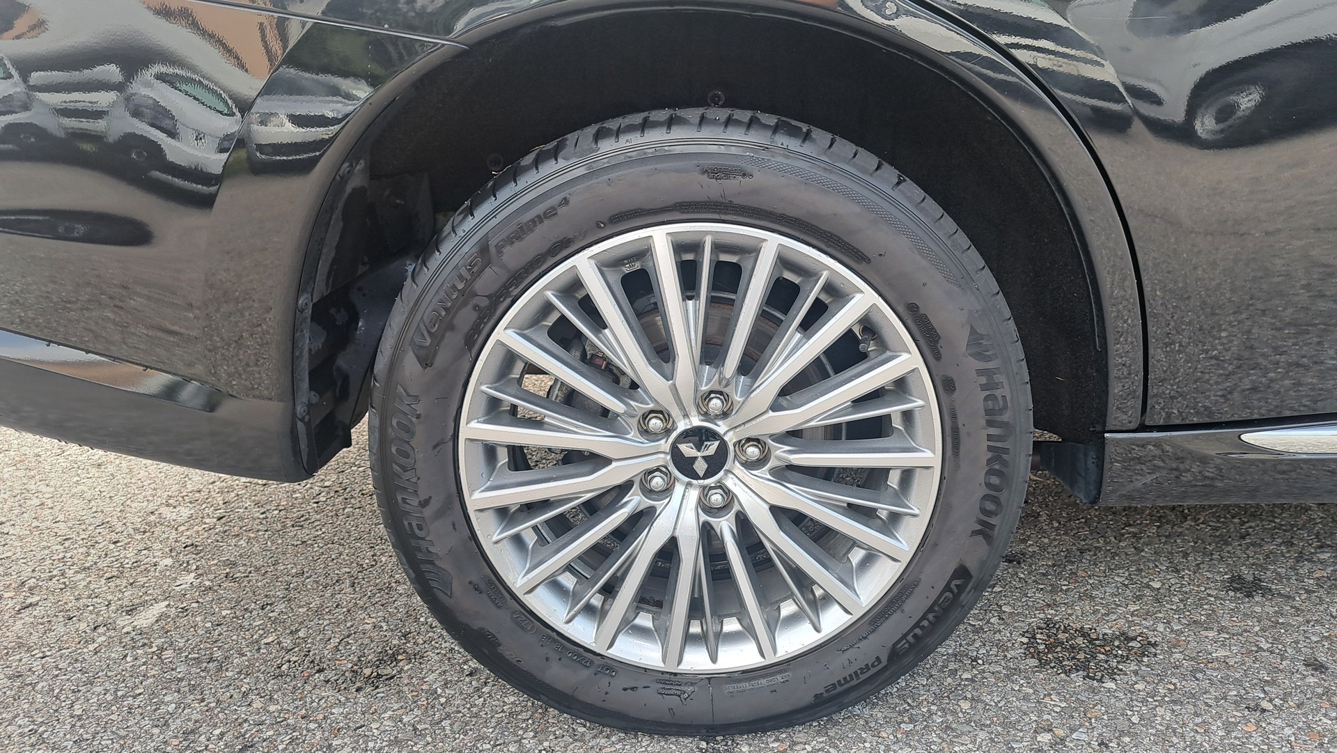 MITSUBISHI Outlander 2.4 PHEV Diamond 4WD Automatic-image-9