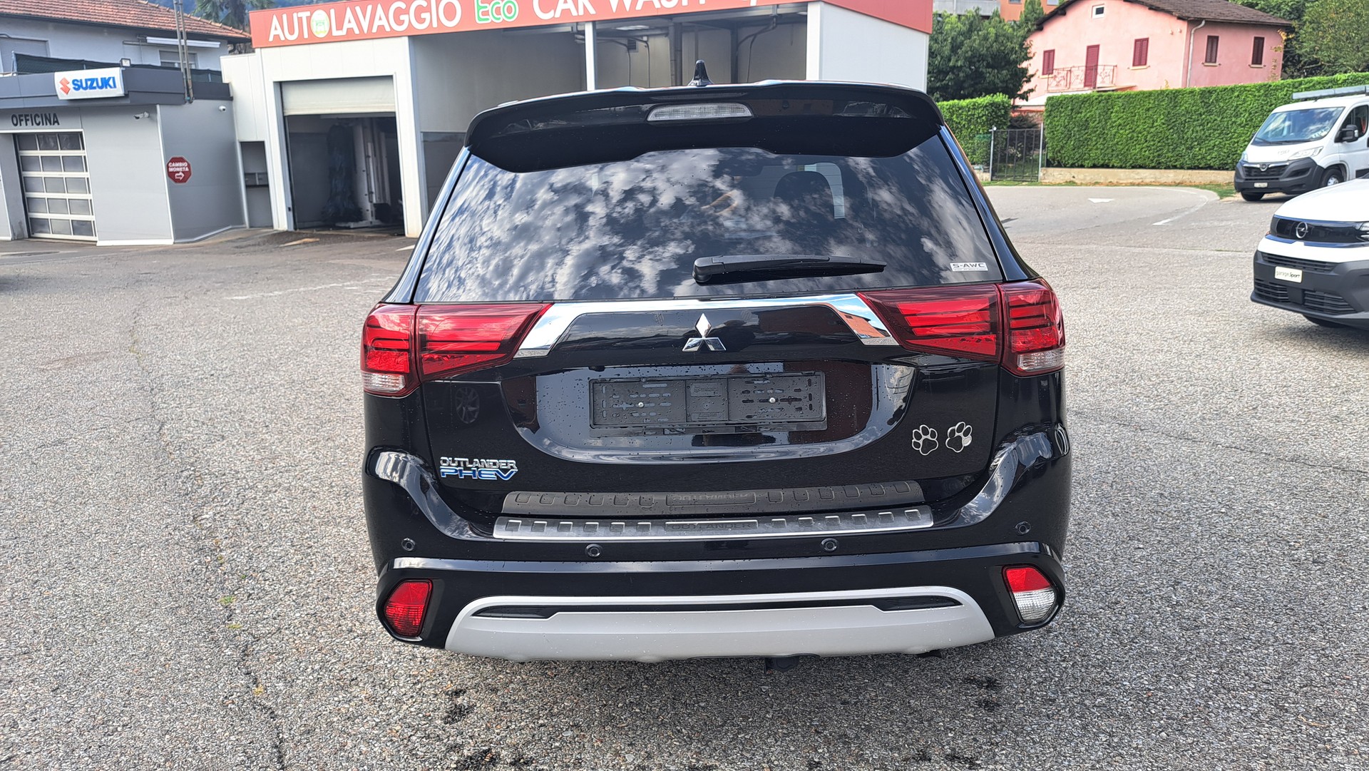 MITSUBISHI Outlander 2.4 PHEV Diamond 4WD Automatic-image-5