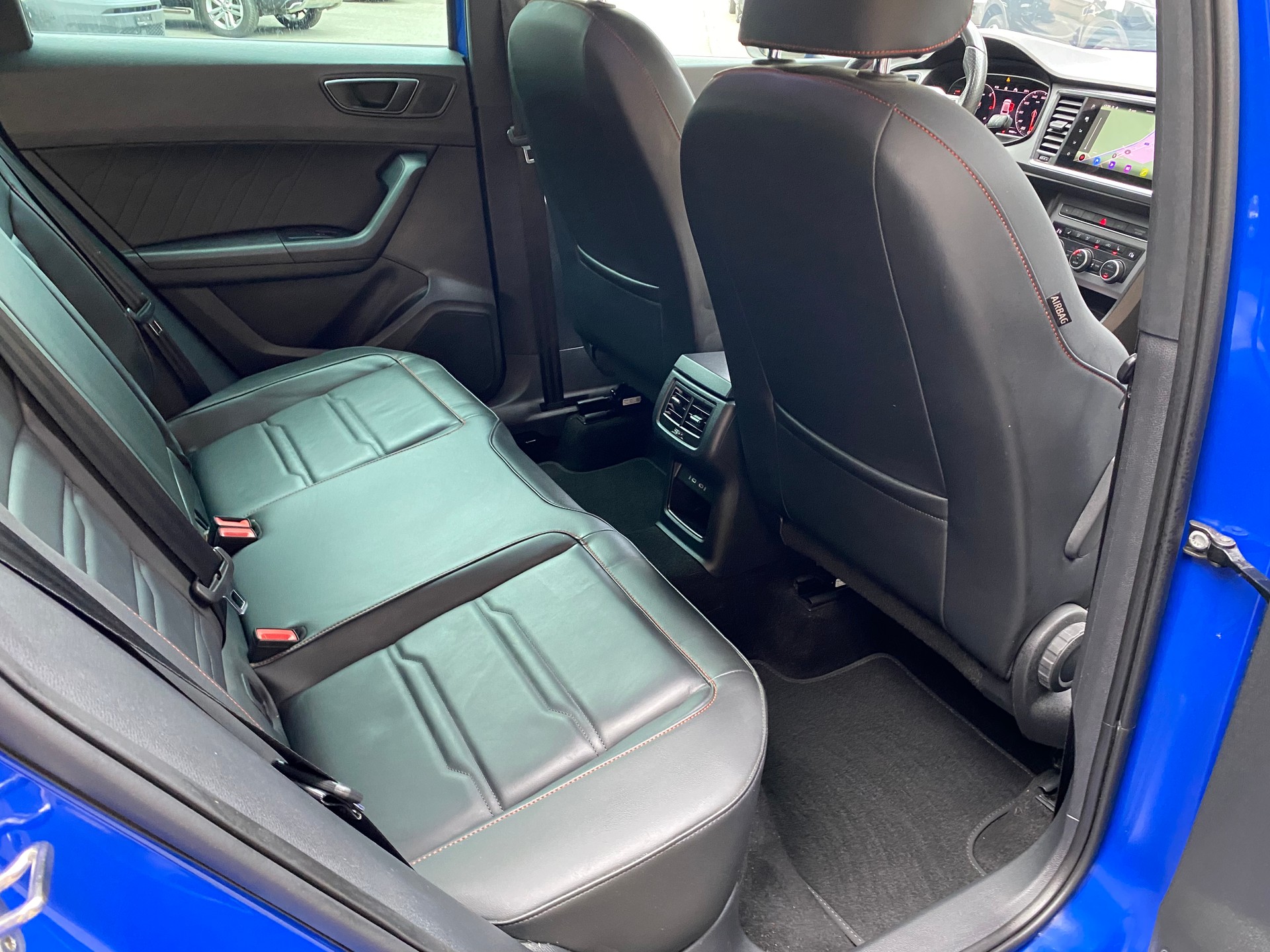 SEAT Ateca 2.0 TDI CR Move FR 4Drive DSG-image-9
