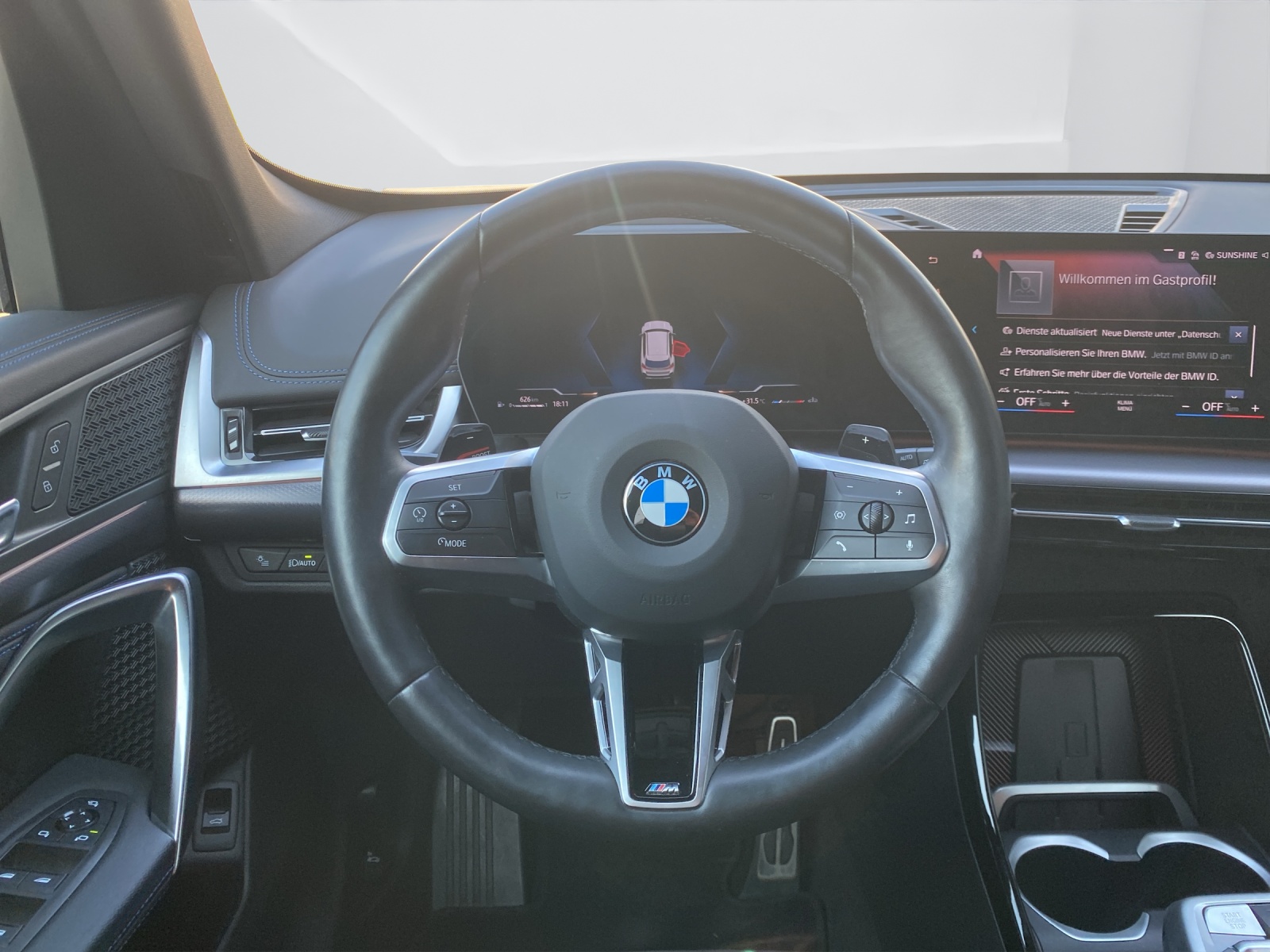 BMW X1 23i xDrive paddles-image-16
