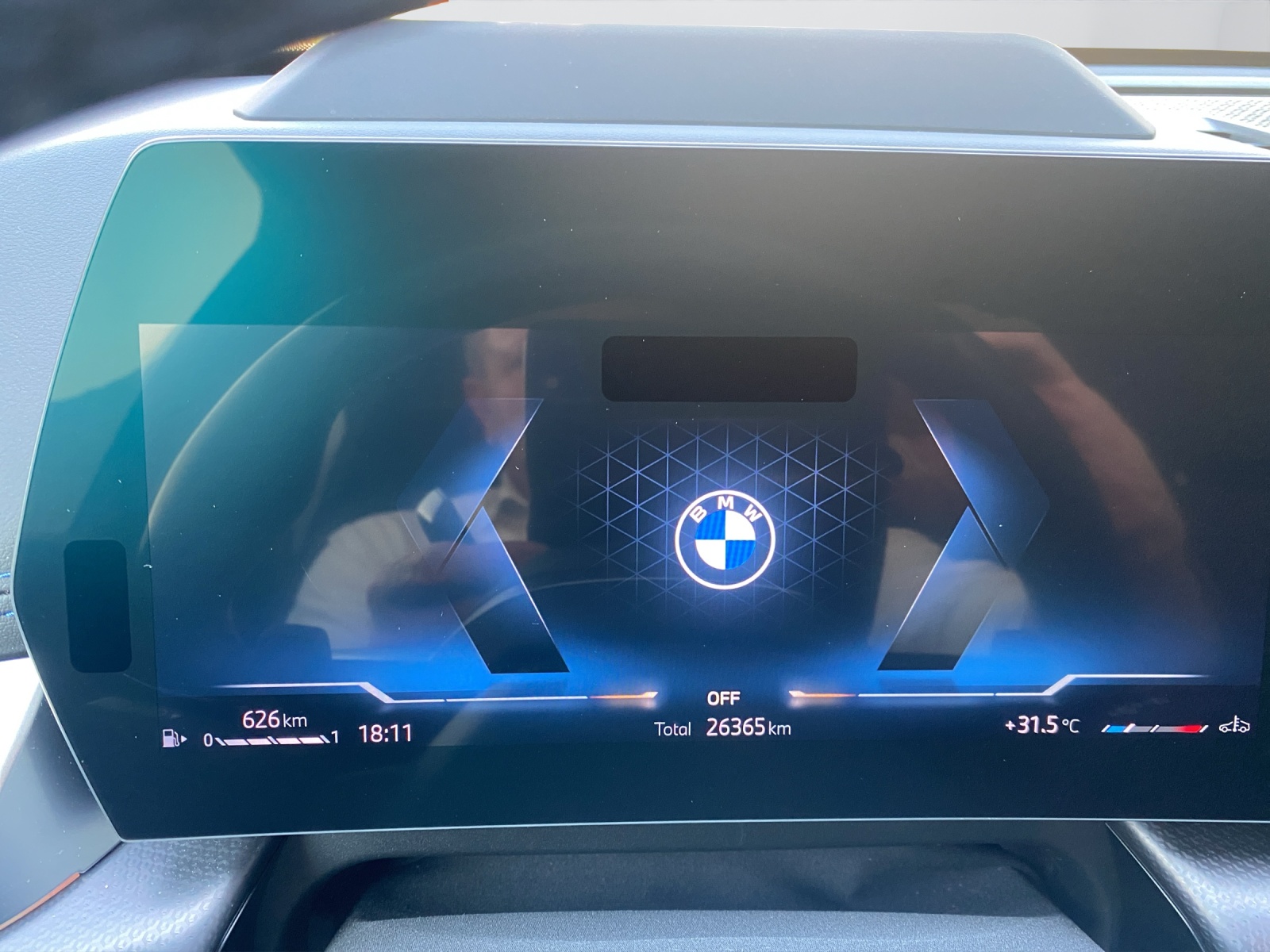 BMW X1 23i xDrive paddles-image-18