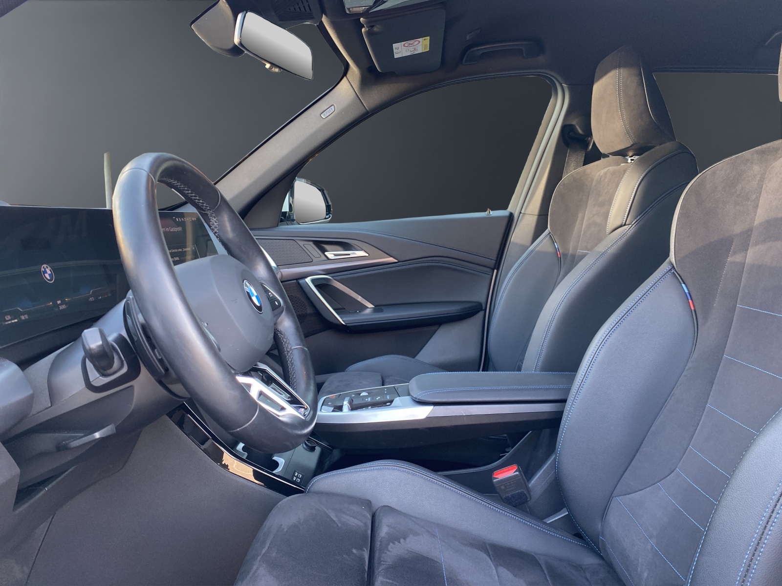 BMW X1 23i xDrive paddles-image-10