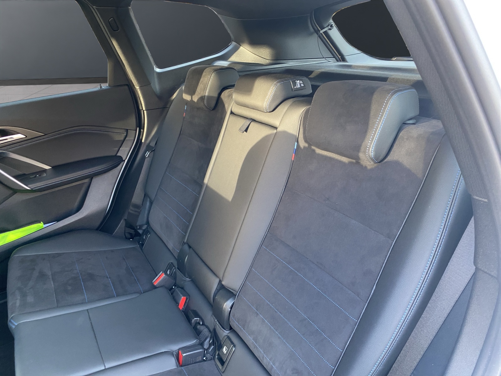BMW X1 23i xDrive paddles-image-11