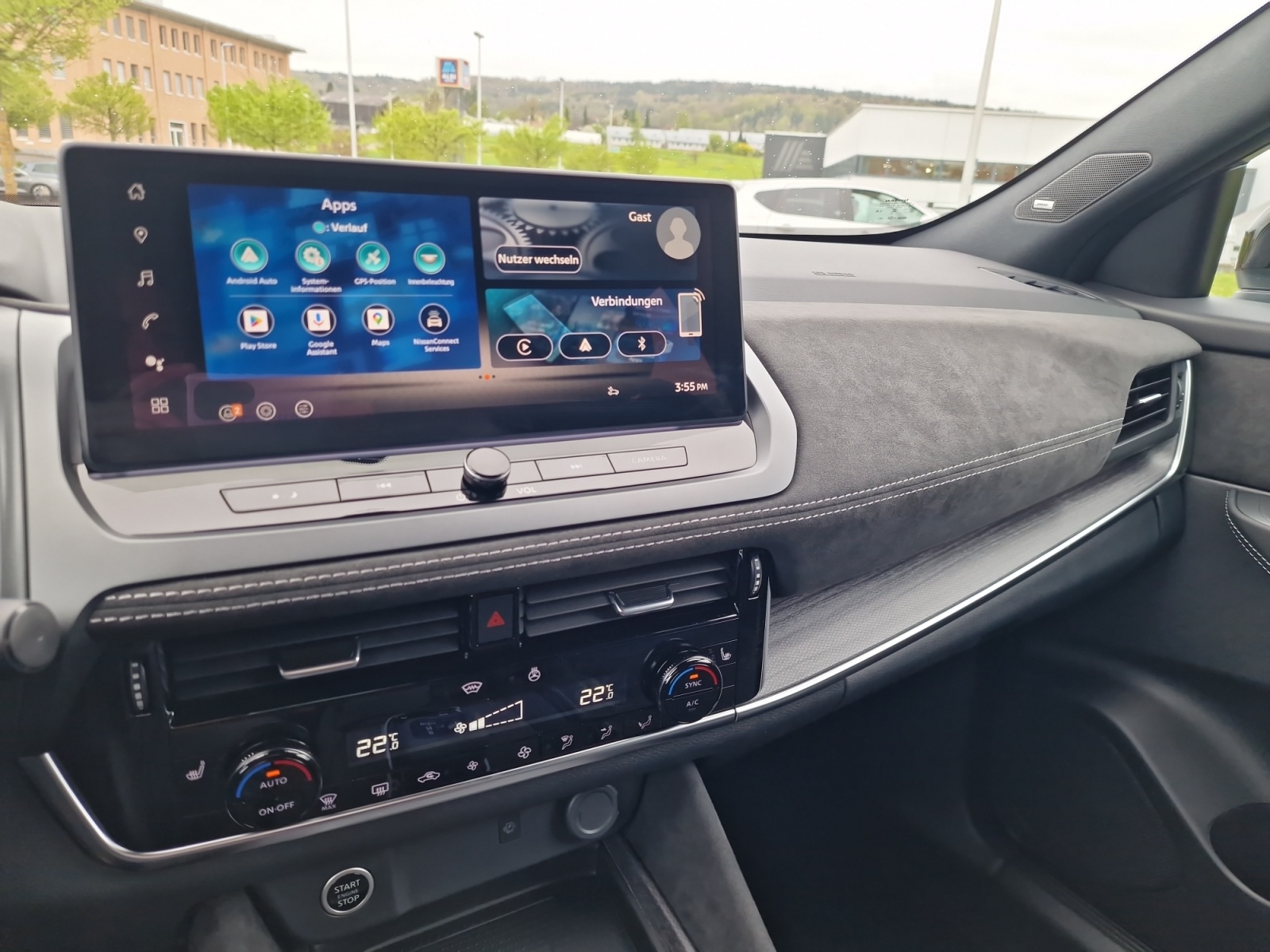 NISSAN Qashqai 1.3 DIG-T MHEV Tekna+ 4x4 Panorama-image-9