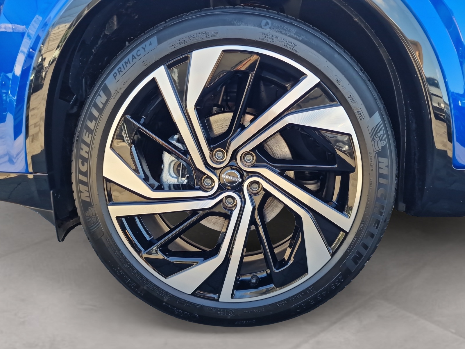 NISSAN Qashqai 1.3 DIG-T MHEV Tekna+ 4x4 Panorama-image-9