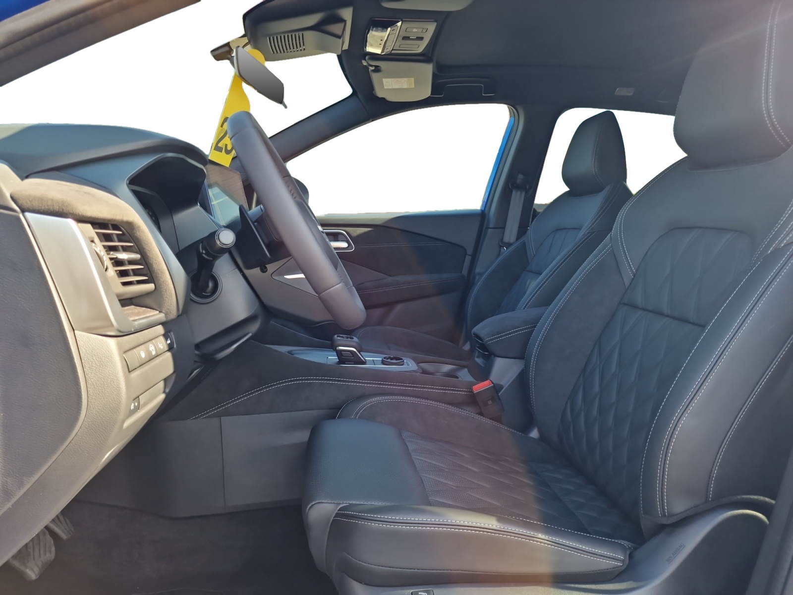NISSAN Qashqai 1.3 DIG-T MHEV Tekna+ 4x4 Panorama-image-10