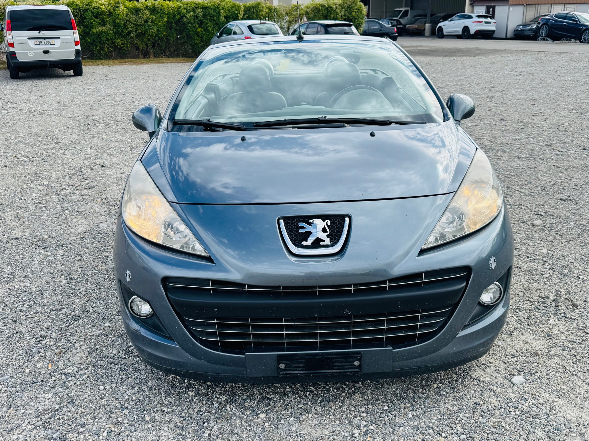 PEUGEOT 207 CC 1.6 16V Swiss Edition-image-2
