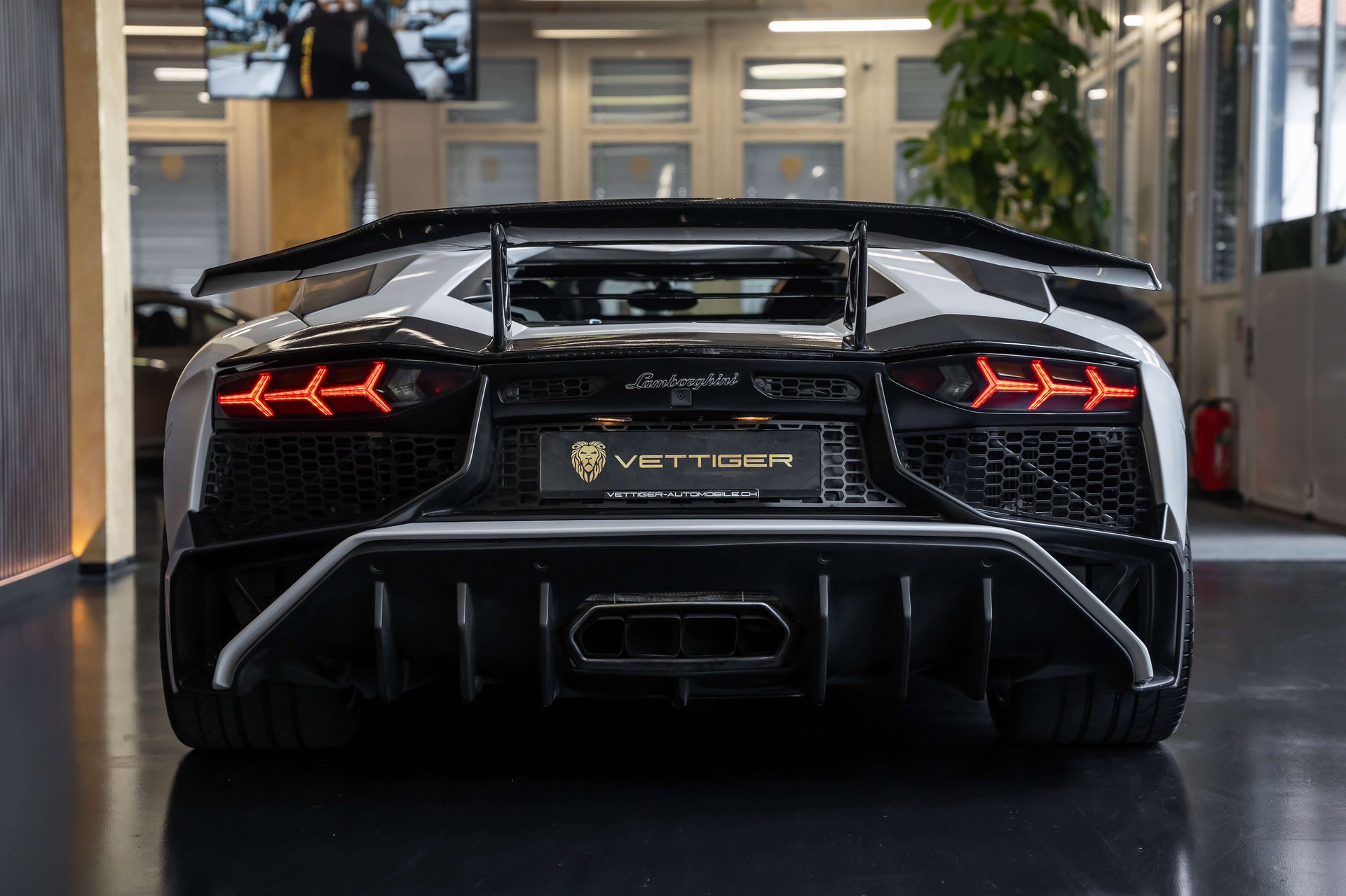 LAMBORGHINI Aventador LP700-4 Coupé E-Gear-image-5