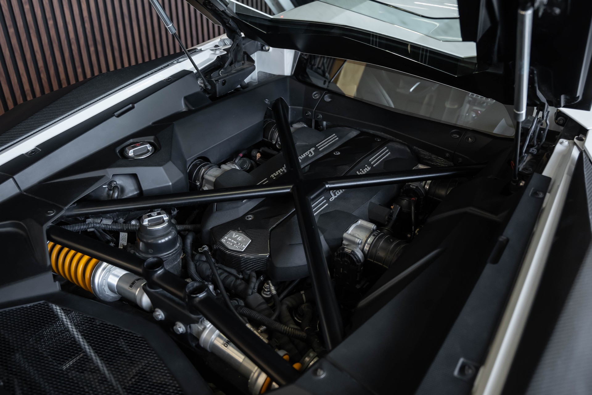 LAMBORGHINI Aventador LP700-4 Coupé E-Gear-image-33