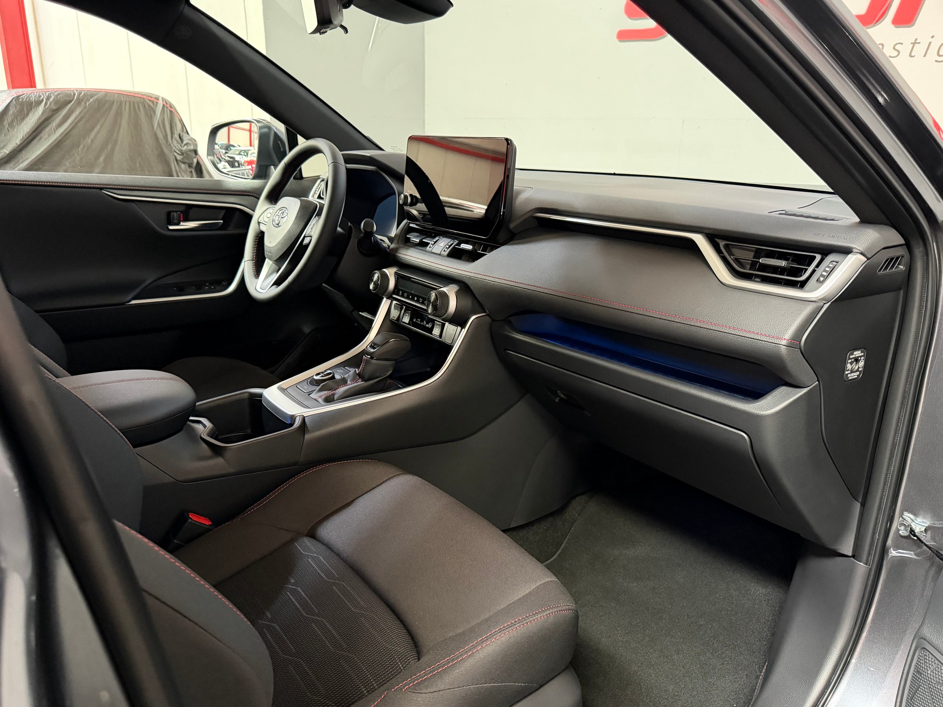 TOYOTA RAV-4 2.5 PHEV Trend e-CVT 4WD-image-14
