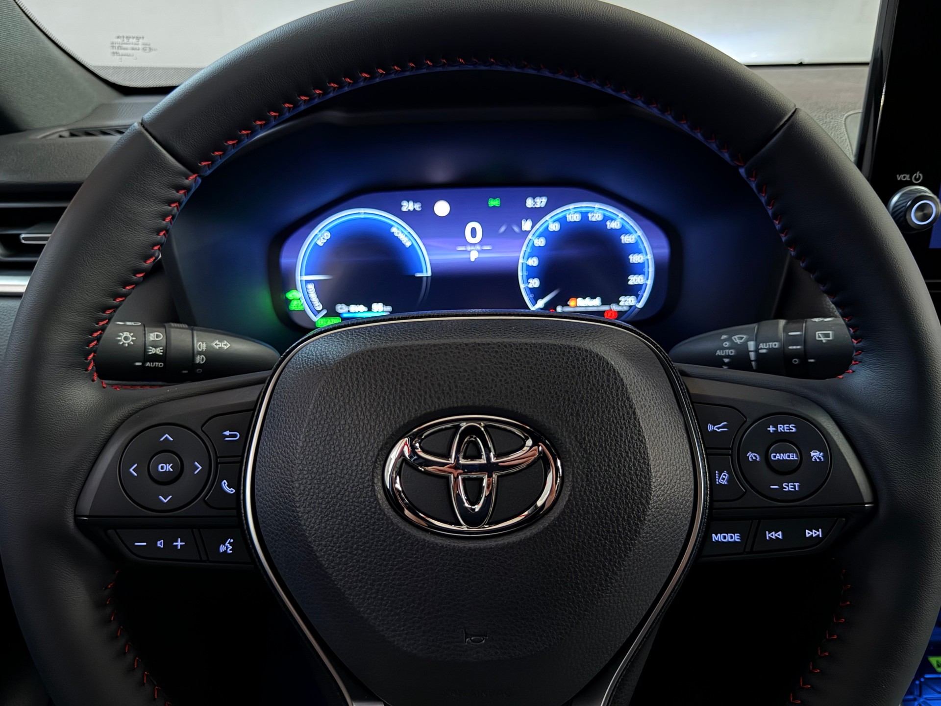 TOYOTA RAV-4 2.5 PHEV Trend e-CVT 4WD-image-27