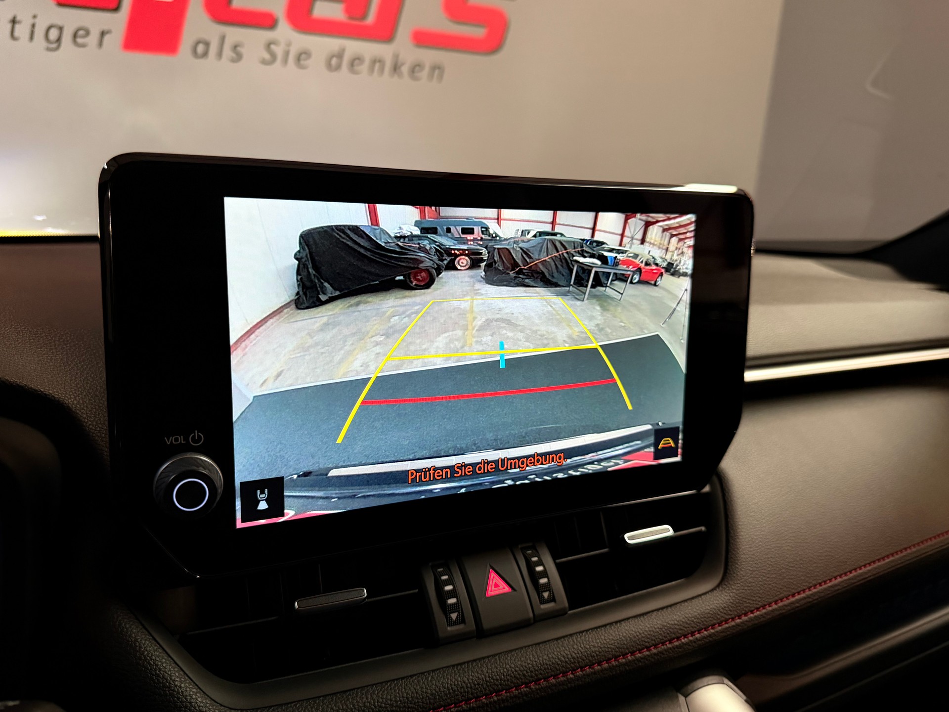 TOYOTA RAV-4 2.5 PHEV Trend e-CVT 4WD-image-24