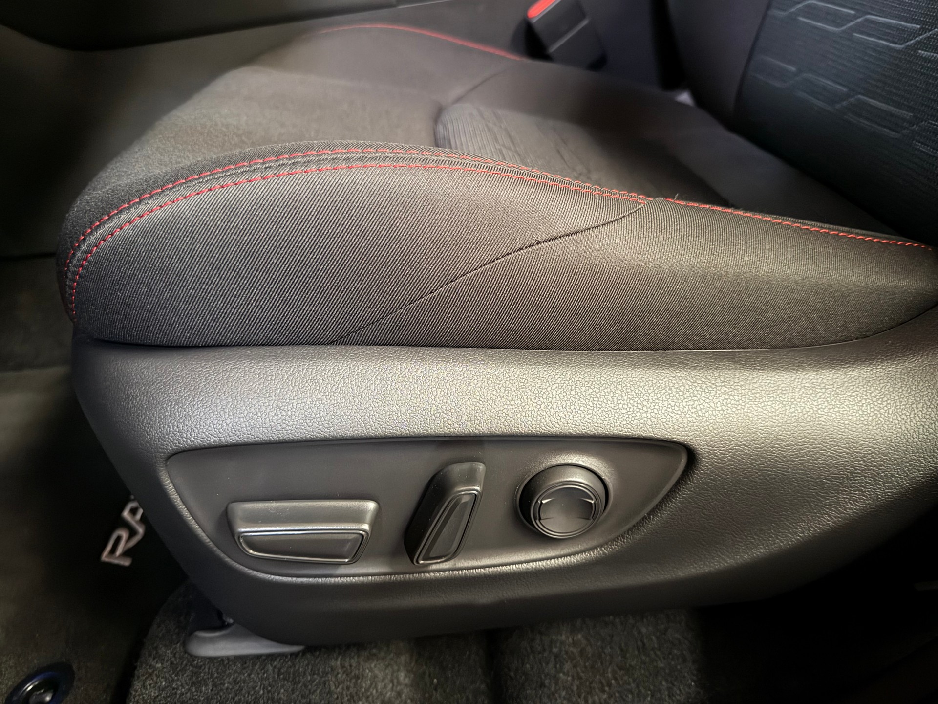 TOYOTA RAV-4 2.5 PHEV Trend e-CVT 4WD-image-15