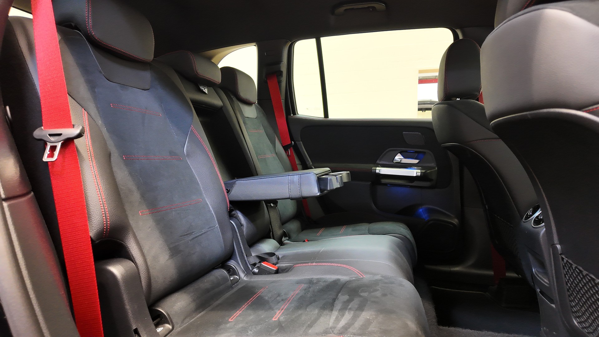 MERCEDES-BENZ GLB AMG 35 4Matic 8G-Tronic-image-23