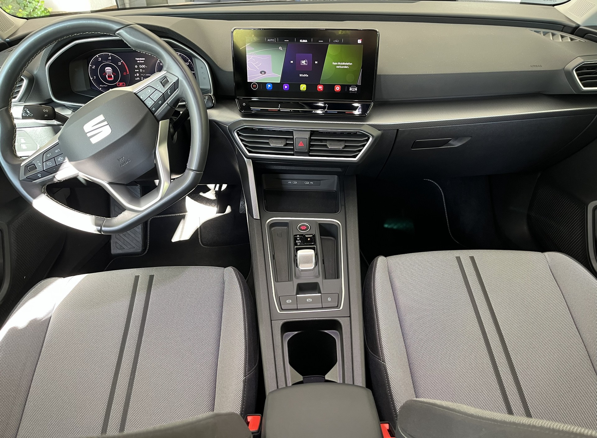 SEAT LEON ST 2.0 TDI EVO DSG Style ** Full Digital Cockpit ** Navi ** ACC ** PDC v+h ** Apple CarPlay & Android Auto-image-3