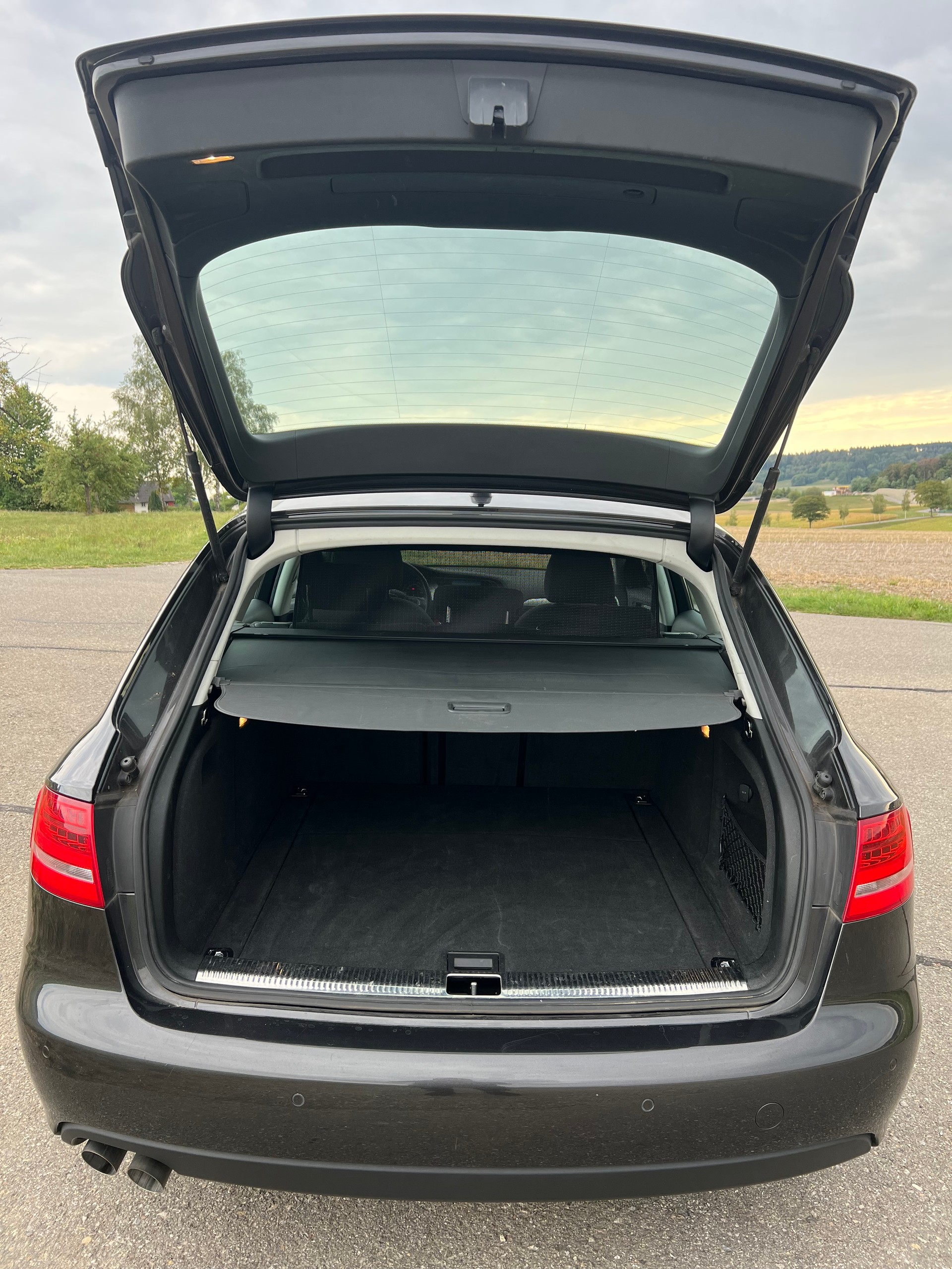 AUDI A4 Avant 2.0 TDI multitronic-image-5