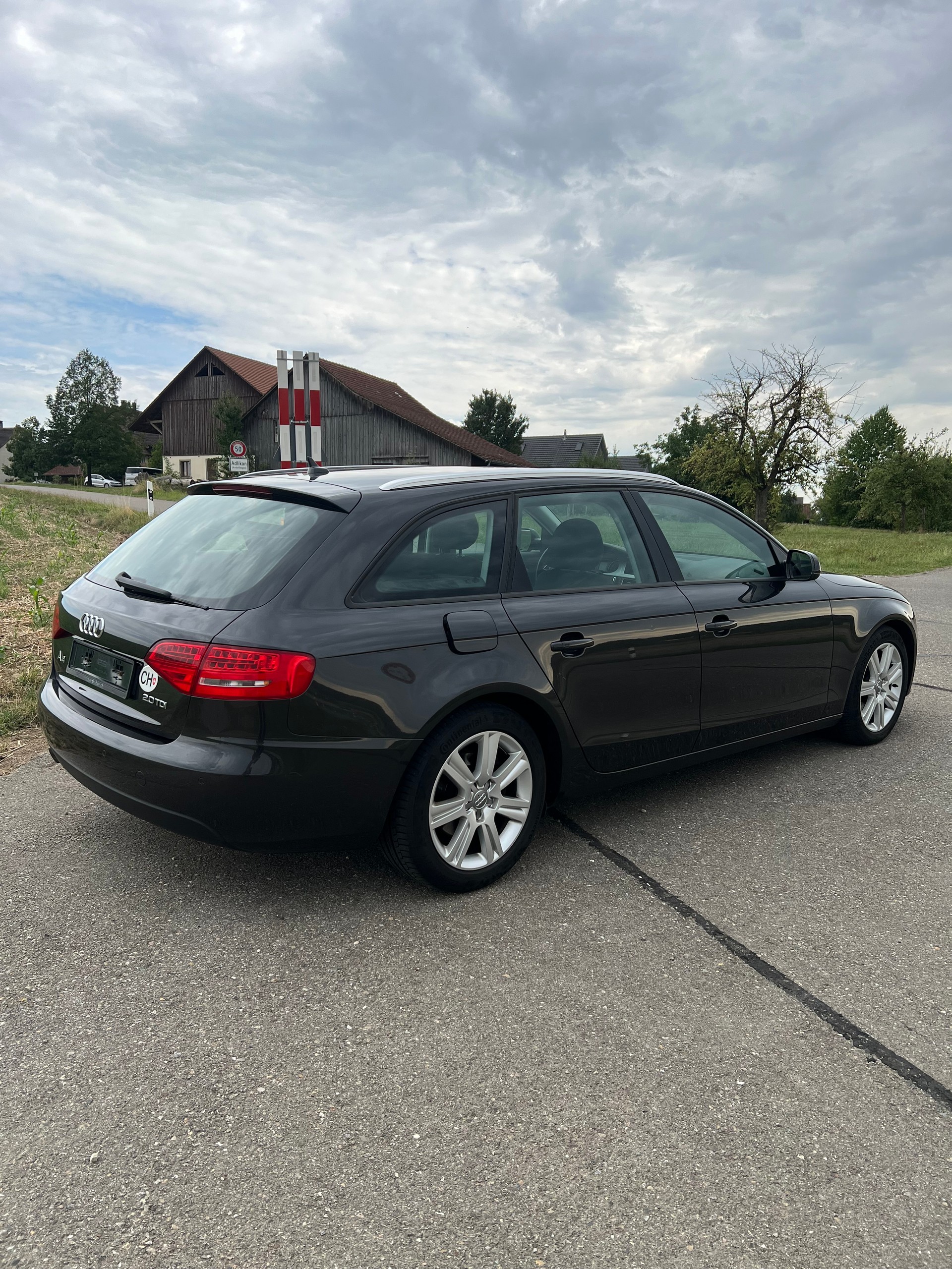 AUDI A4 Avant 2.0 TDI multitronic-image-3
