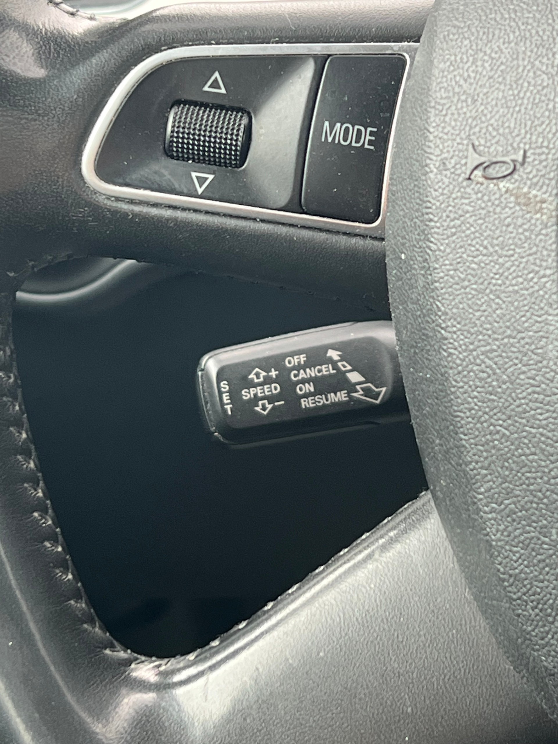 AUDI A4 Avant 2.0 TDI multitronic-image-12