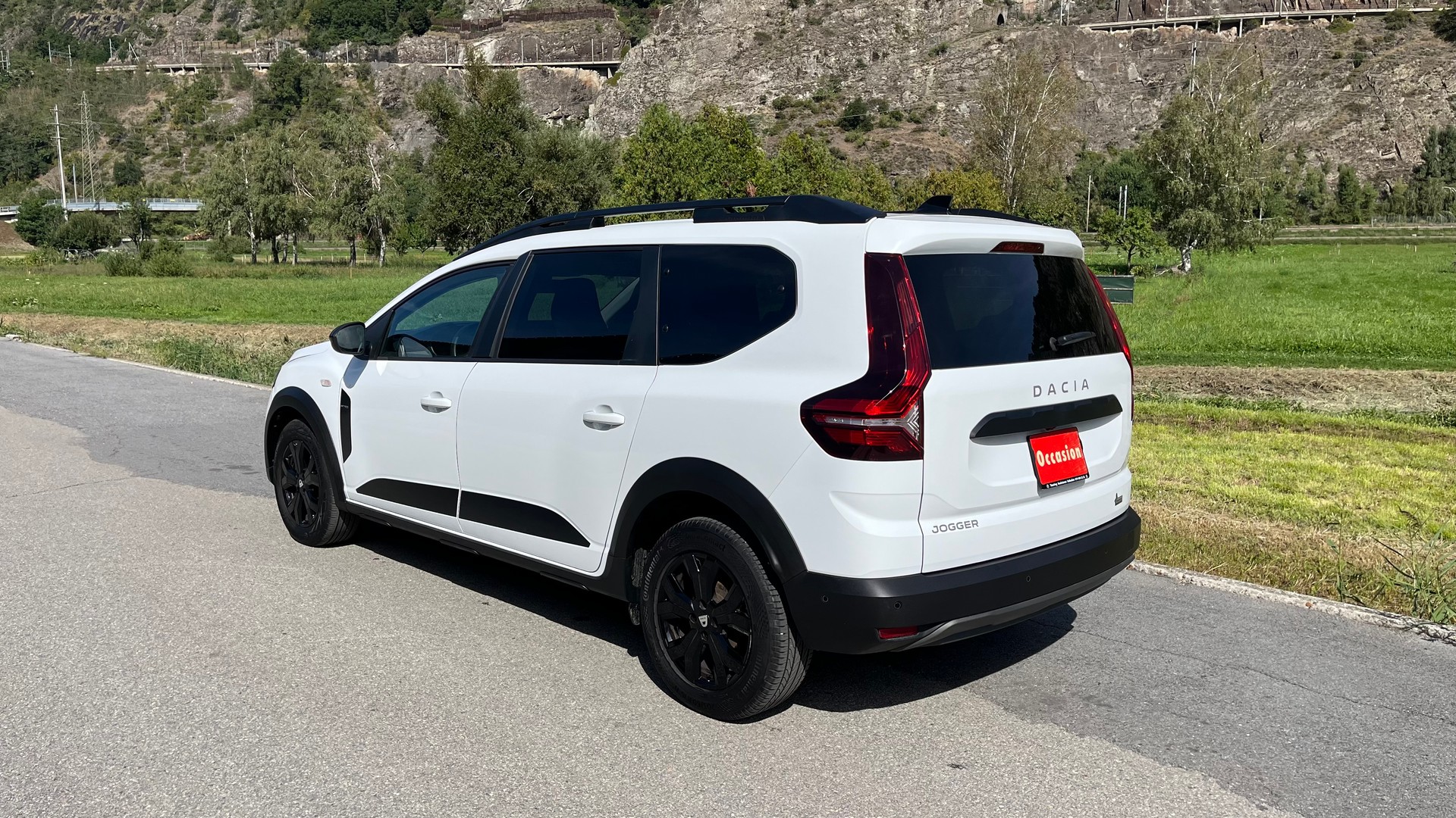 DACIA Jogger TCe 110 Extreme-image-2