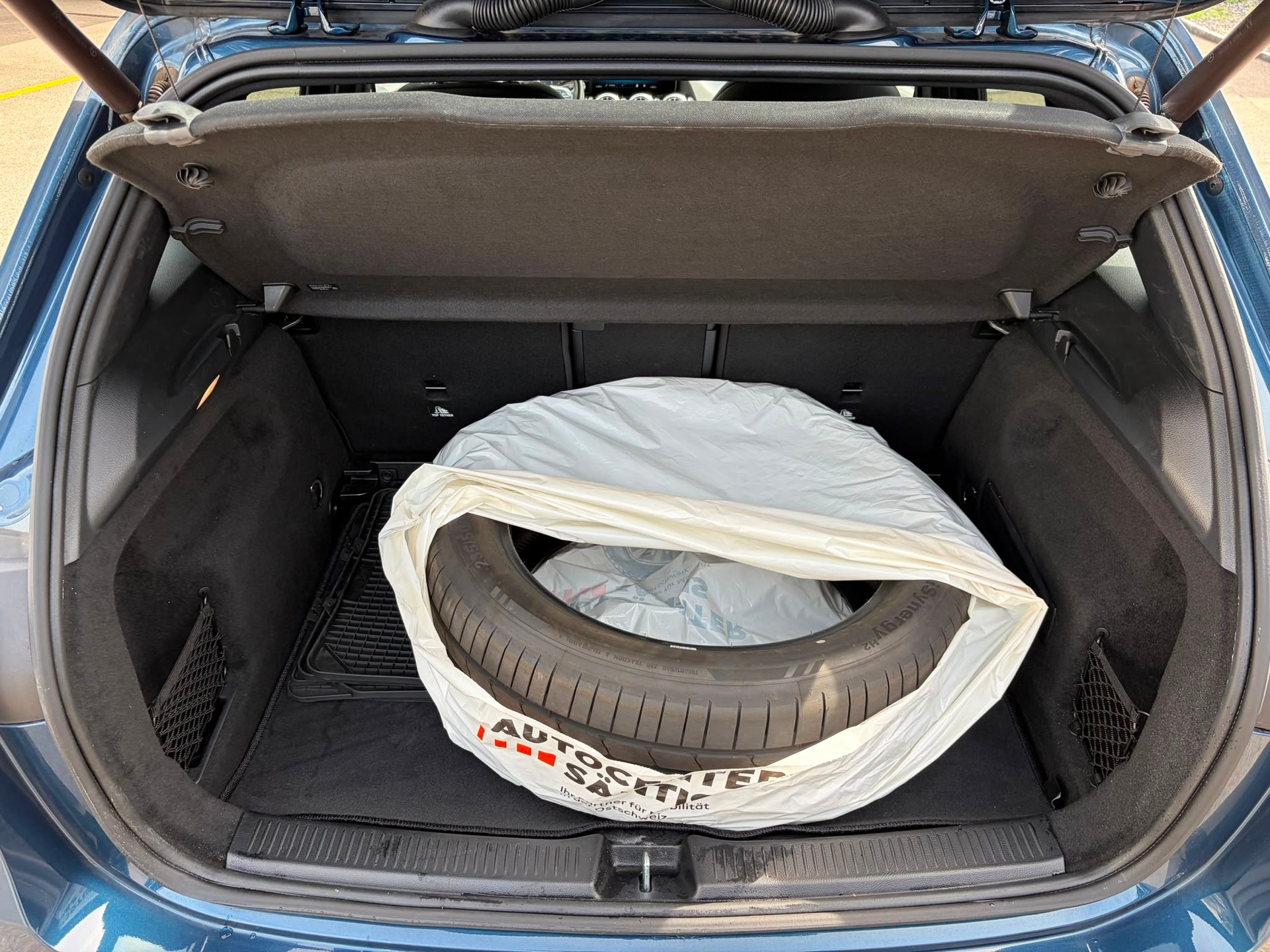 MERCEDES-BENZ B 220 4Matic AMG Line 7G-DCT-image-7