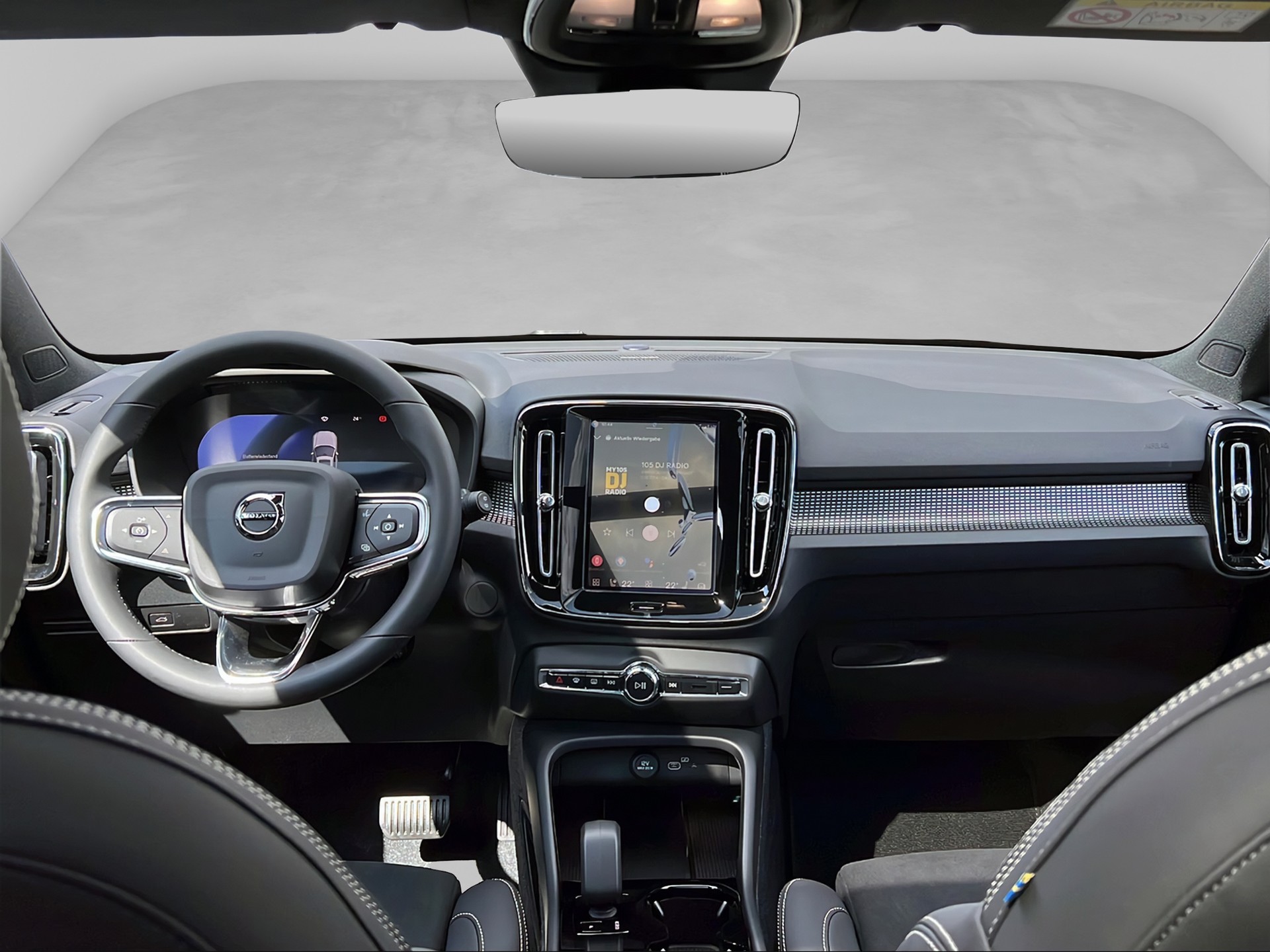 VOLVO EX40 Twin Black Edition AWD-image-11