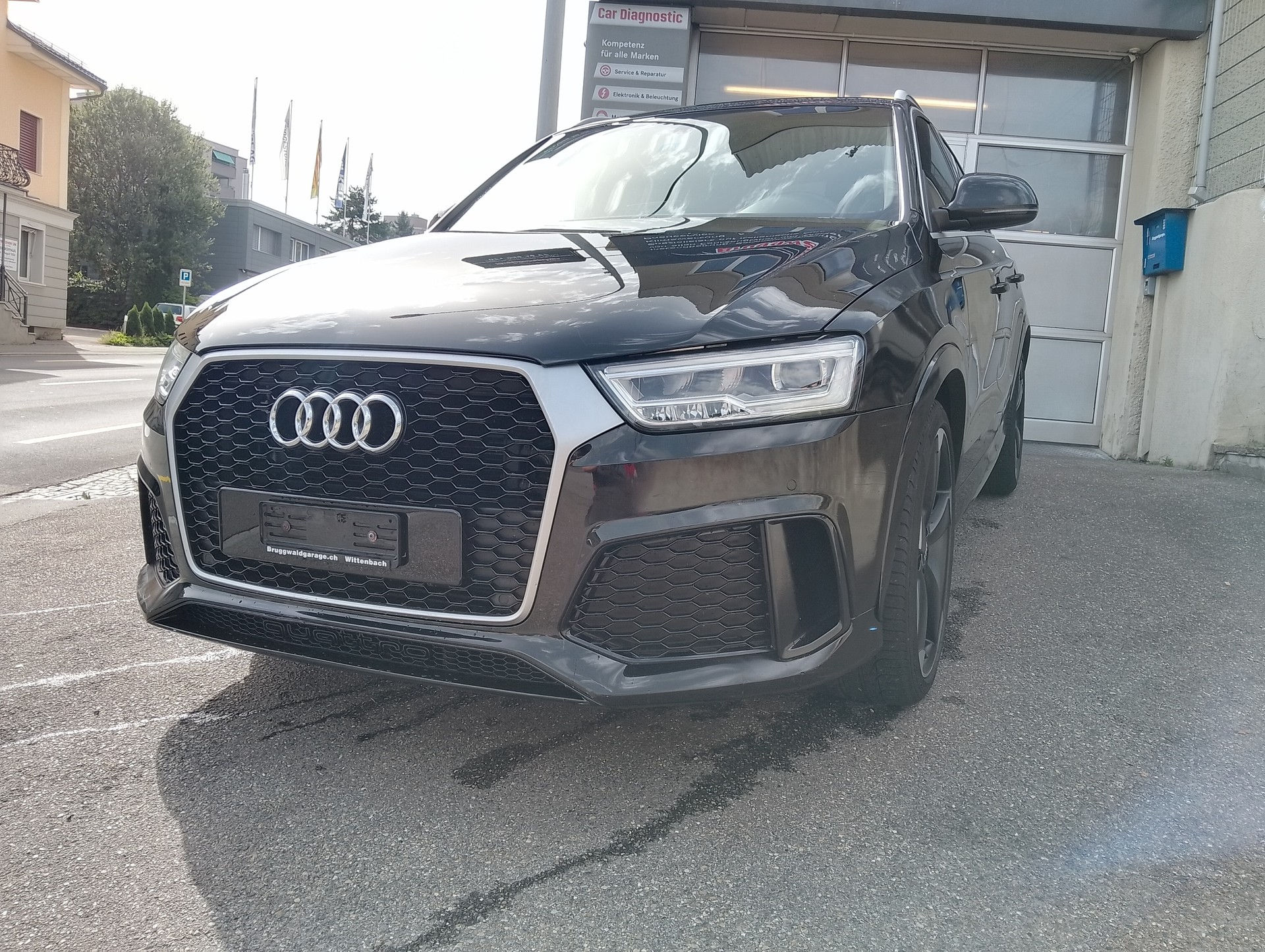 AUDI RS Q3 2.5 TFSI quattro S-tronic-image-1