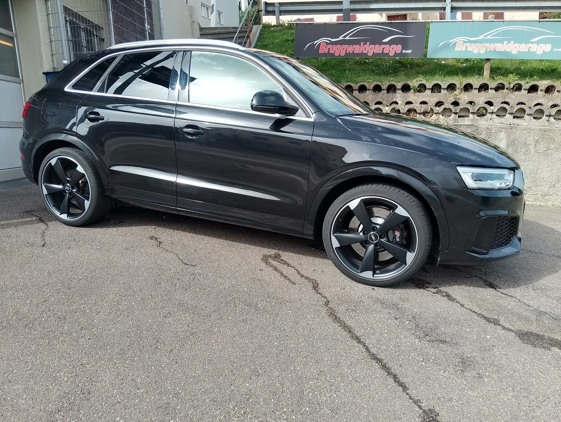 AUDI RS Q3 2.5 TFSI quattro S-tronic-image-5