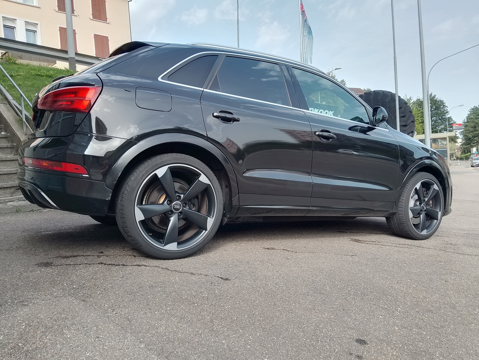 AUDI RS Q3 2.5 TFSI quattro S-tronic-image-8