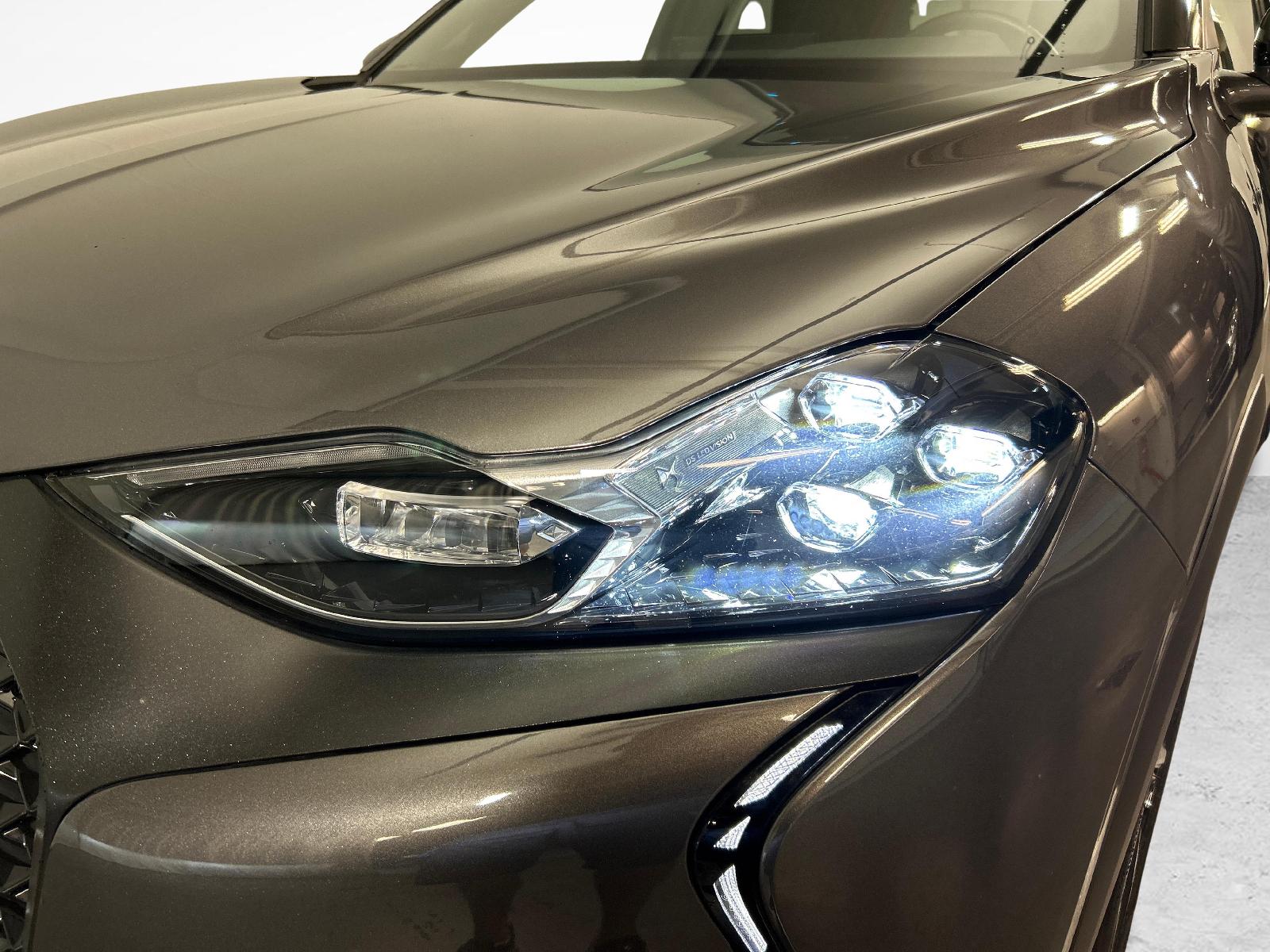 DS AUTOMOBILES 3 Crossback E-Tense Performance Line-image-14