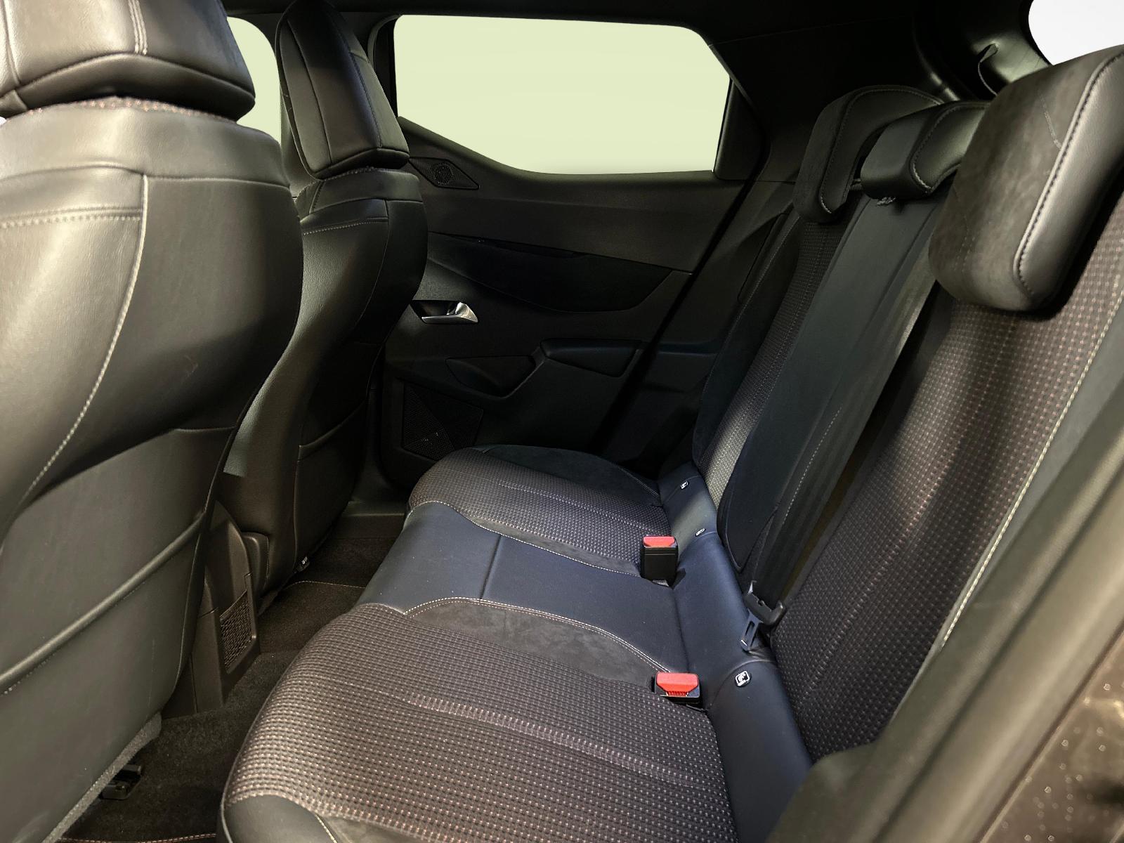 DS AUTOMOBILES 3 Crossback E-Tense Performance Line-image-4