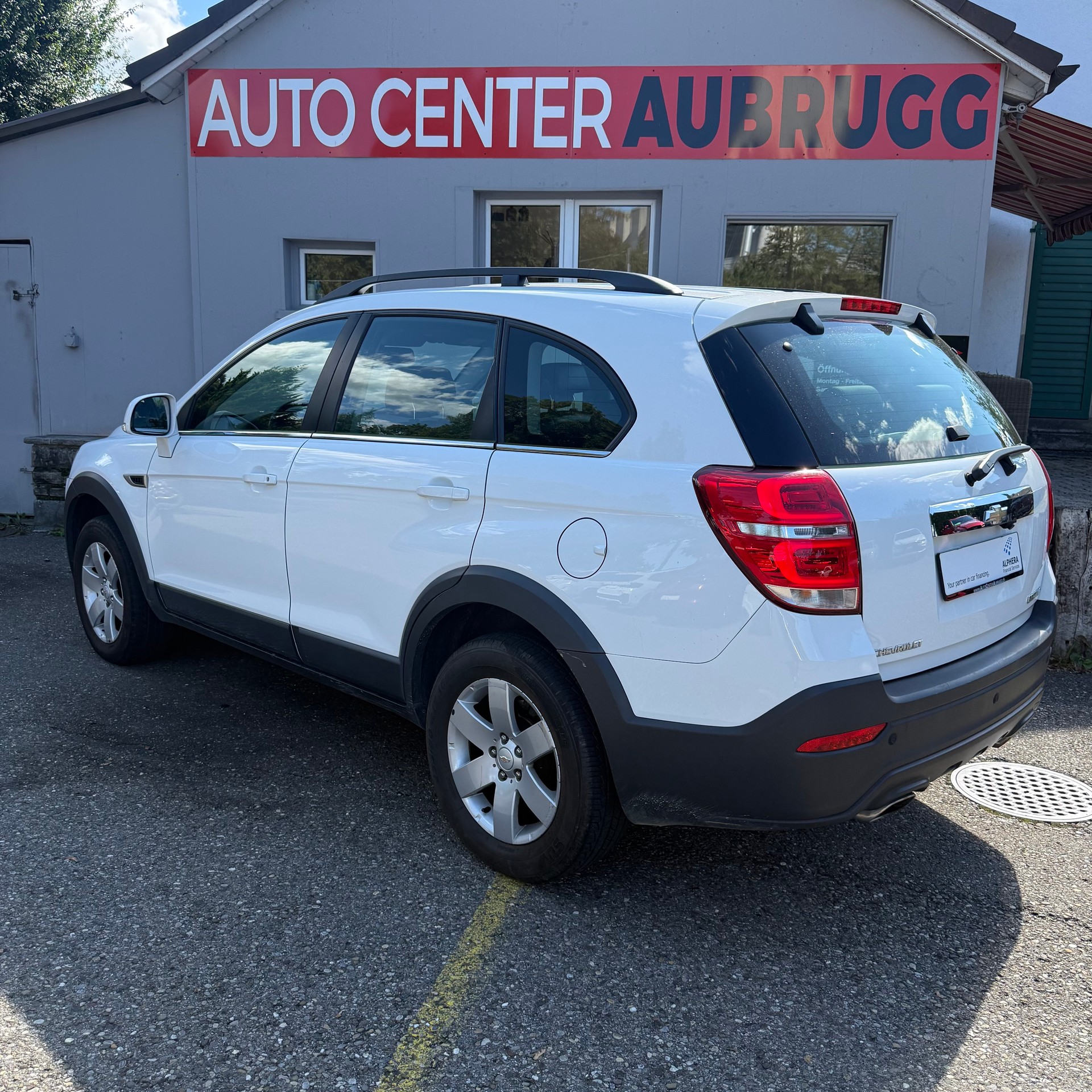 CHEVROLET Captiva 2.2 VCDi LT 4WD *1. HAND*-image-1