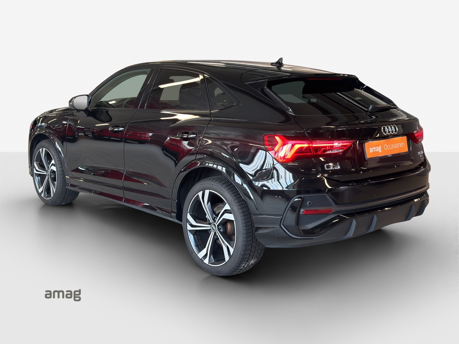 AUDI Q3 Sportback 35 TDI S line Attraction quattro S-tronic-image-2