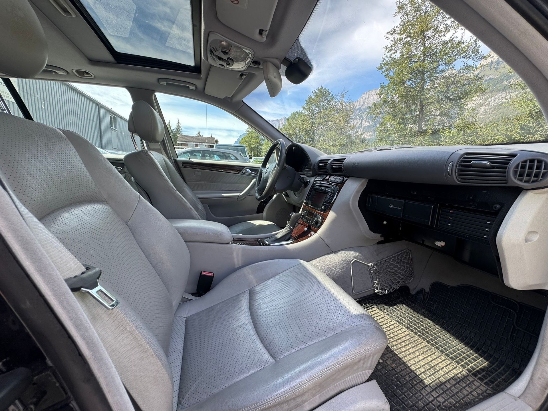 MERCEDES-BENZ C 320 Elégance Automatic-image-12