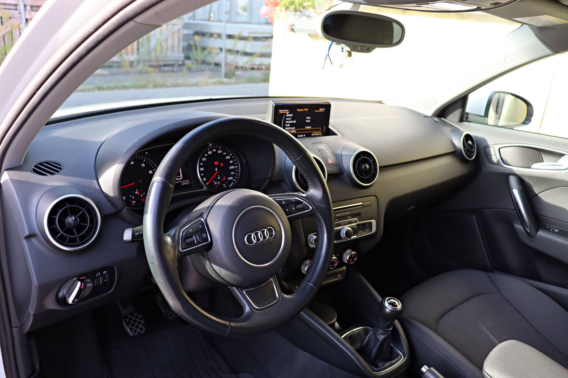 AUDI A1 Sportback 1.0 TFSI-image-6