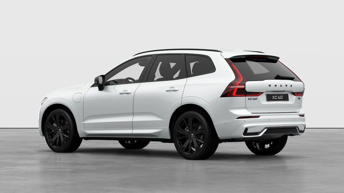 VOLVO XC60 2.0 T8 TE Black Edition eAWD-image-1