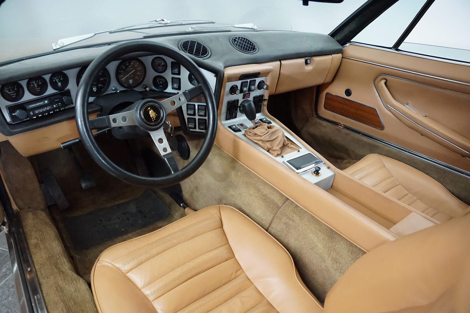 LAMBORGHINI Espada Serie III-image-5