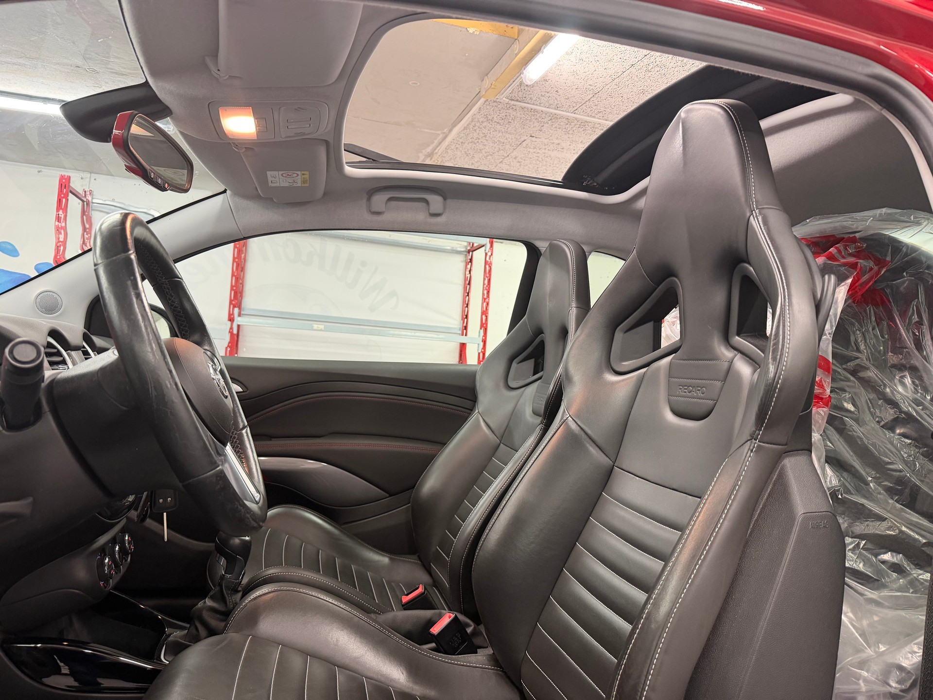 OPEL Adam 1.4 Turbo ROCKS S-image-13