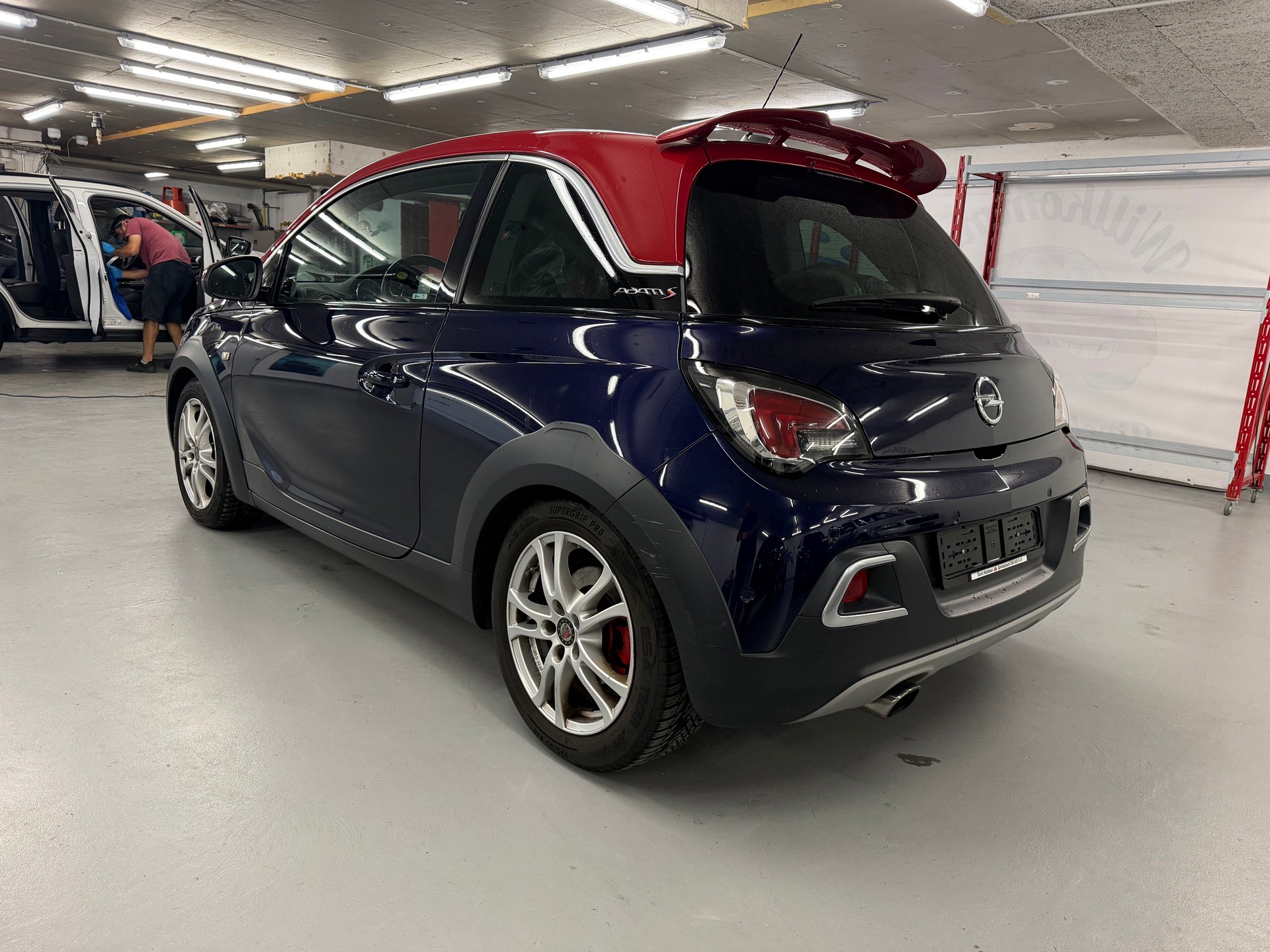 OPEL Adam 1.4 Turbo ROCKS S-image-4